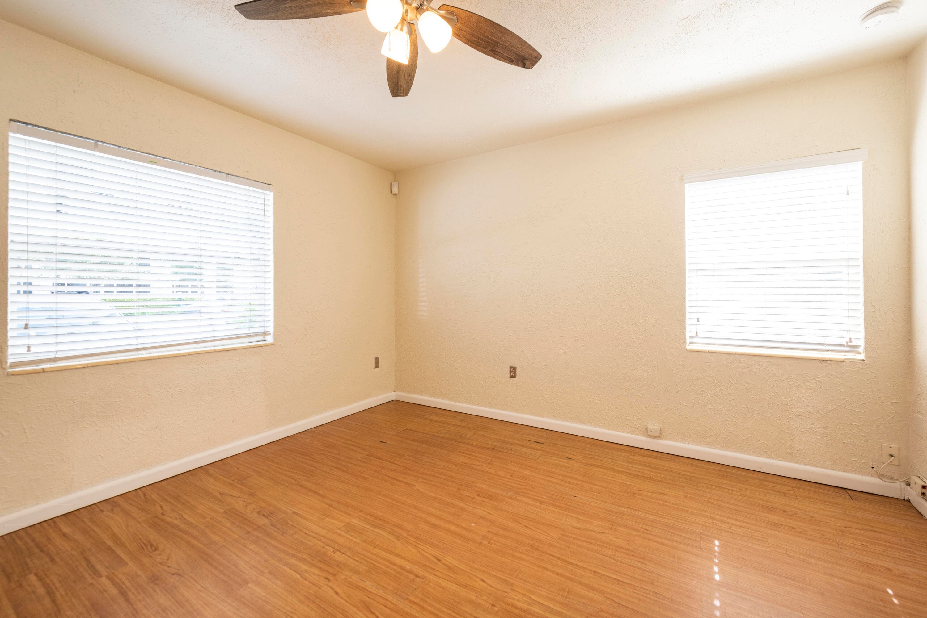 412 SE 17th Street Front, Fort Lauderdale, FL 33316 — photo 13 of 21