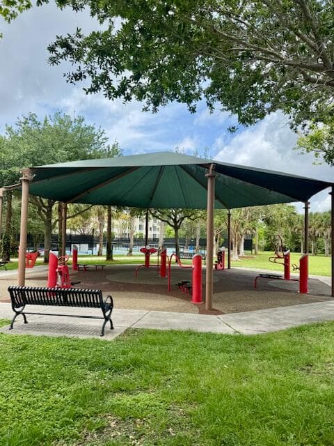 800 Cypress Boulevard #103, Pompano Beach, FL 33069 — photo 35 of 38