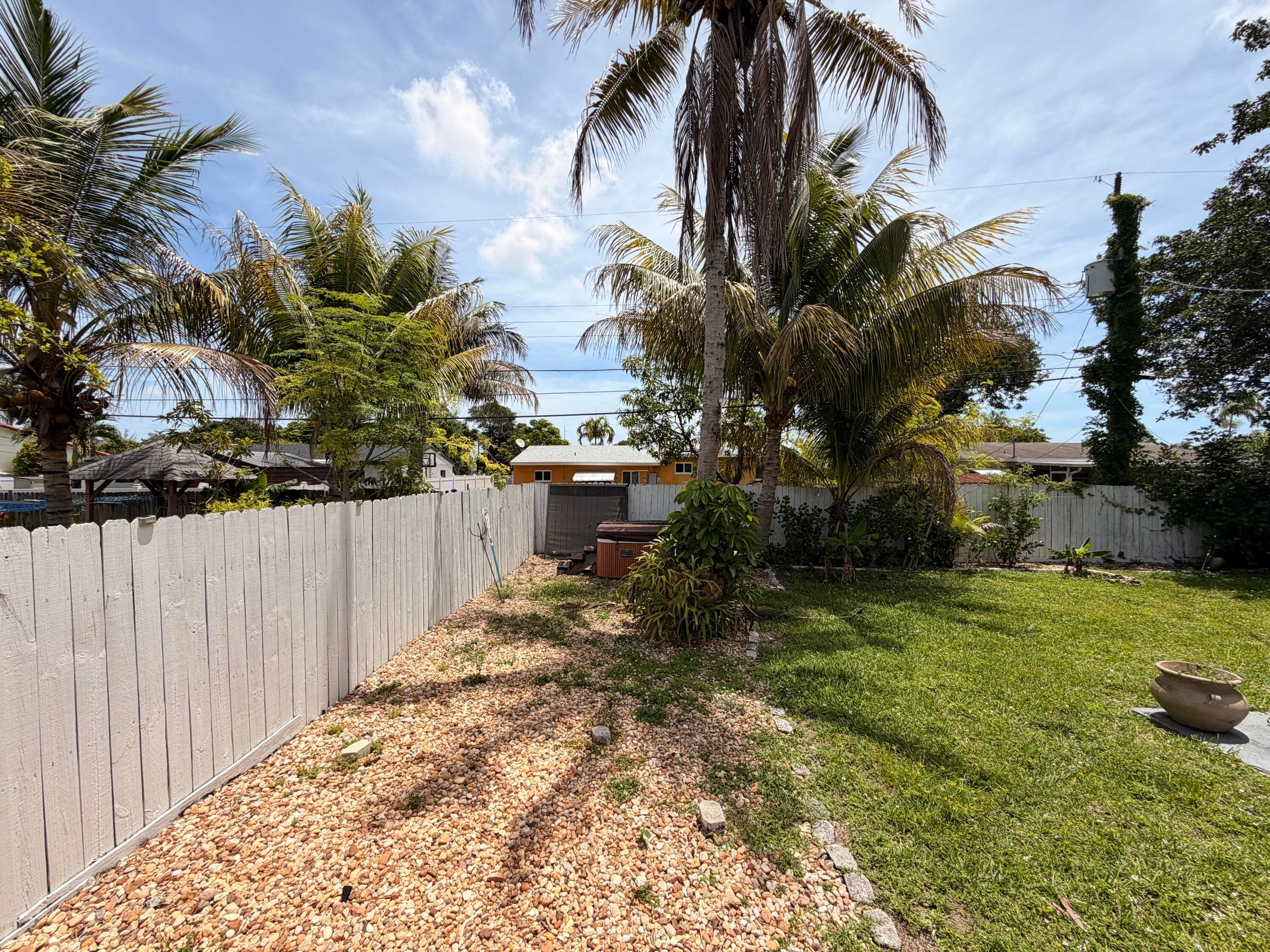 1720 SW 64th Avenue, North Lauderdale, FL 33068 — photo 15 of 25