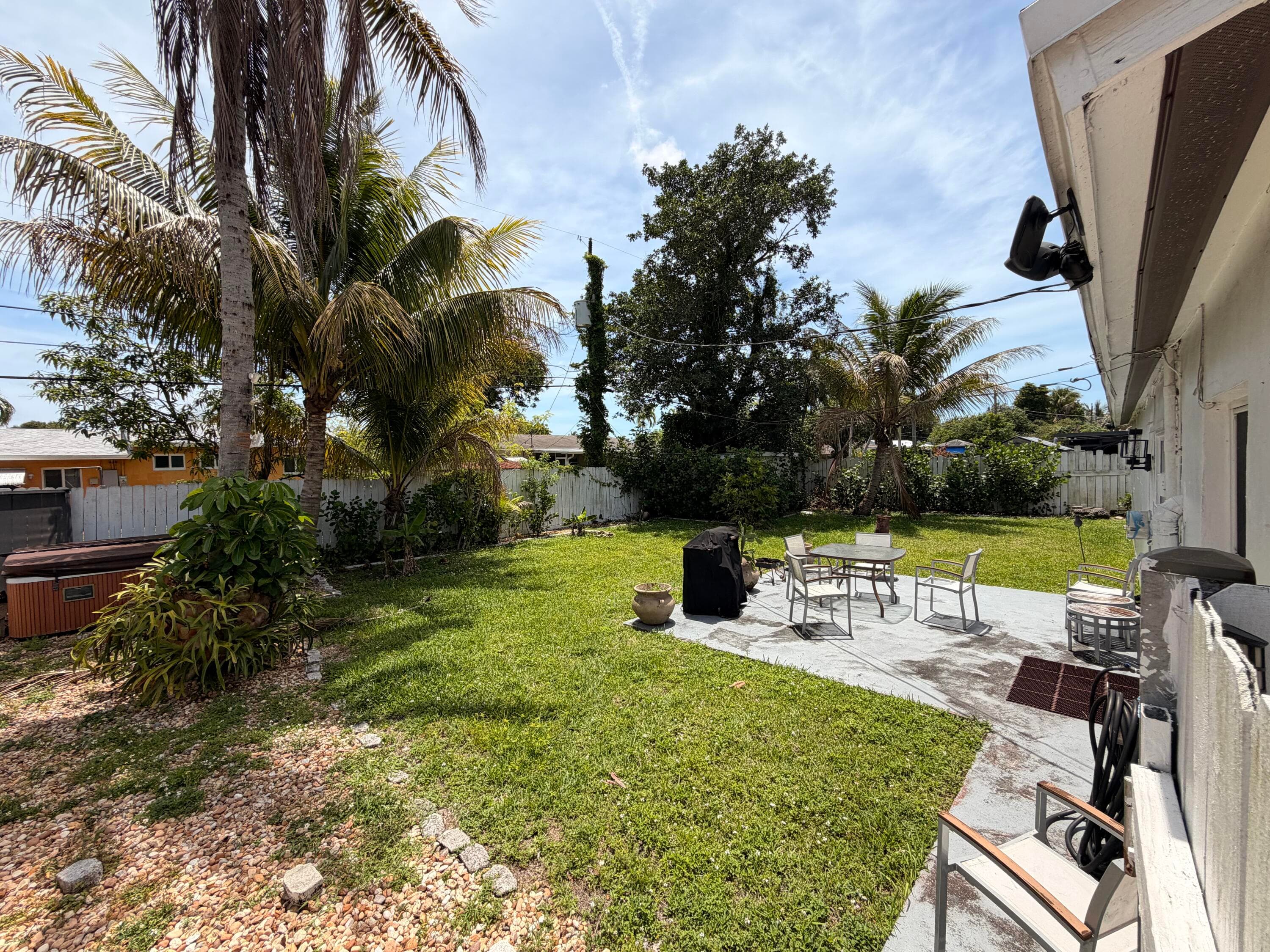 1720 SW 64th Avenue, North Lauderdale, FL 33068 — photo 13 of 25