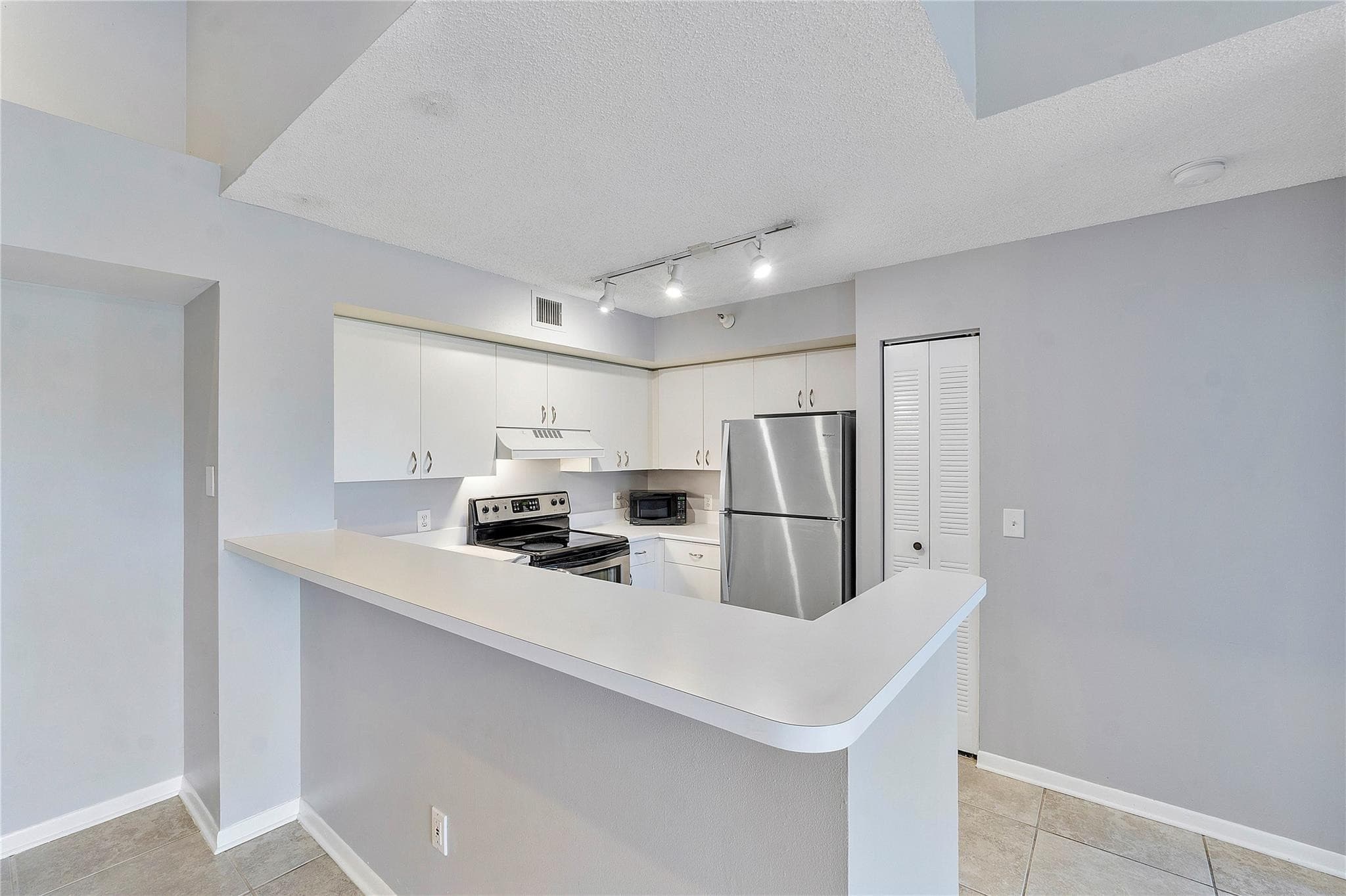 120 Yacht Club Way 305, Hypoluxo, FL 33462 — photo 7 of 45