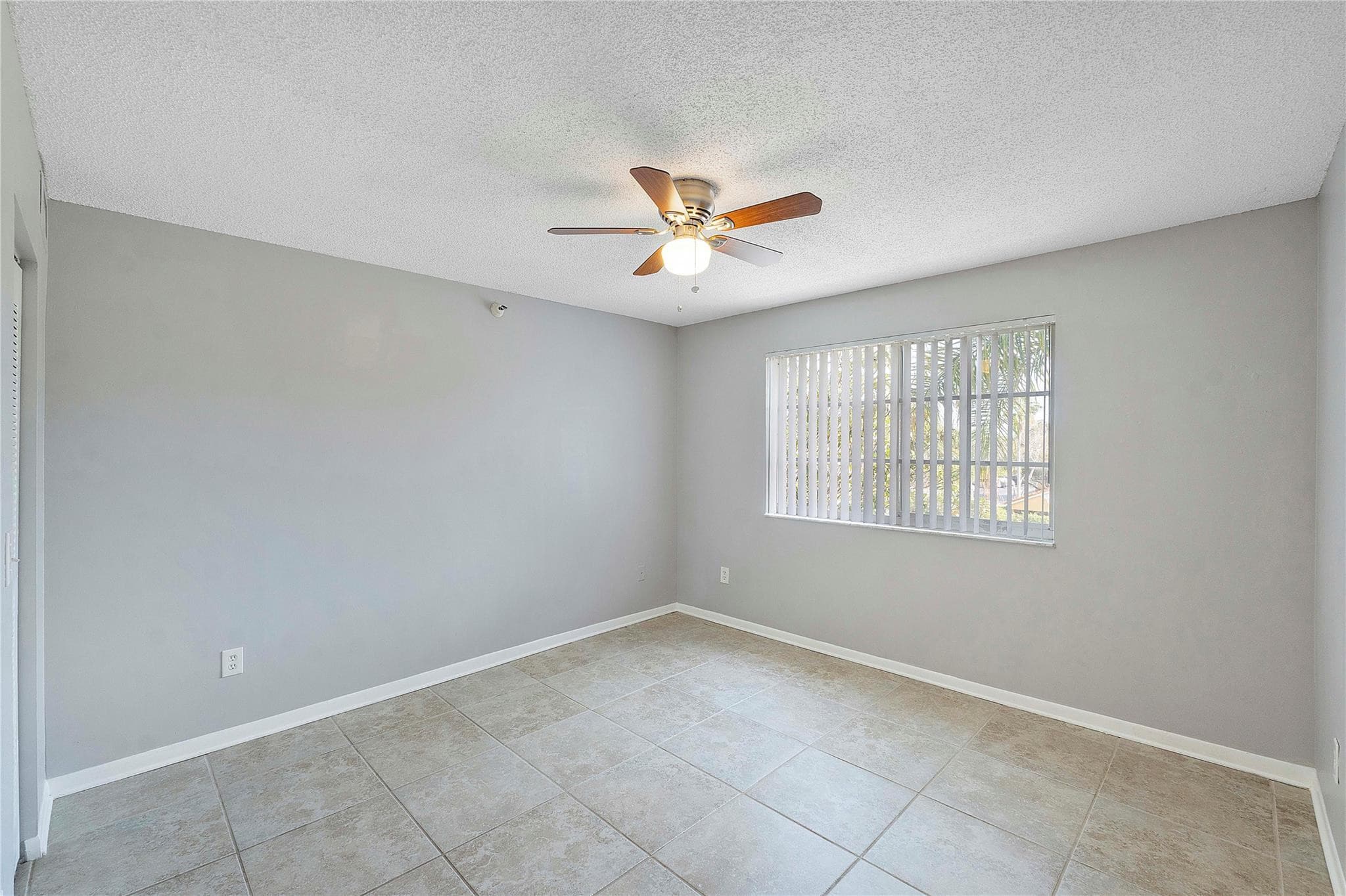 120 Yacht Club Way 305, Hypoluxo, FL 33462 — photo 13 of 45
