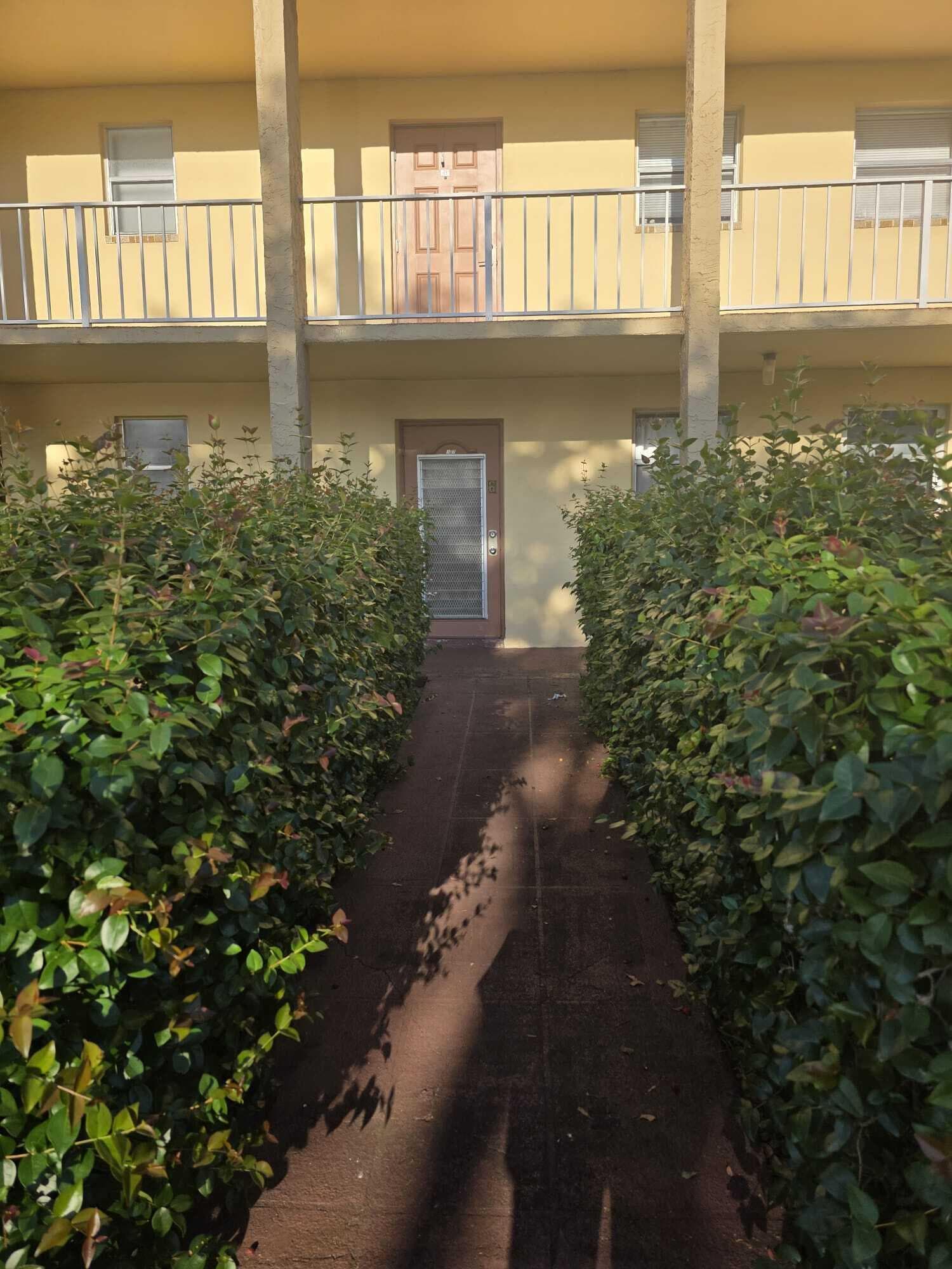 8400 Sunrise Lakes Boulevard 107, Sunrise, FL 33322 — photo 5 of 29