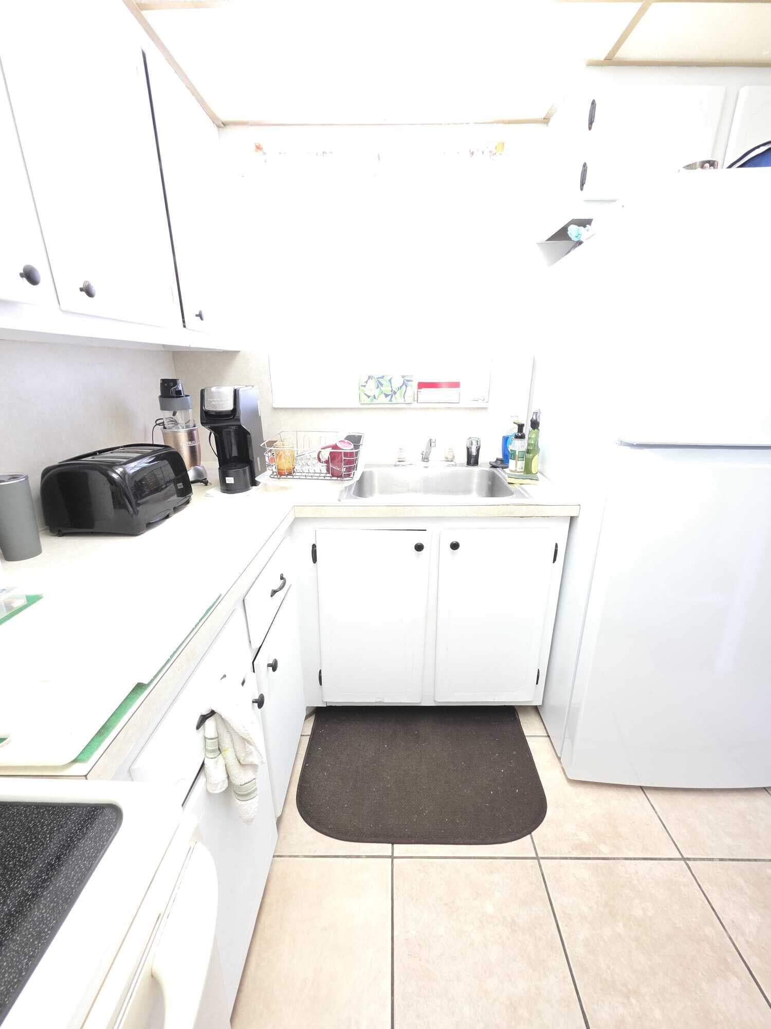 8400 Sunrise Lakes Boulevard 107, Sunrise, FL 33322 — photo 11 of 29