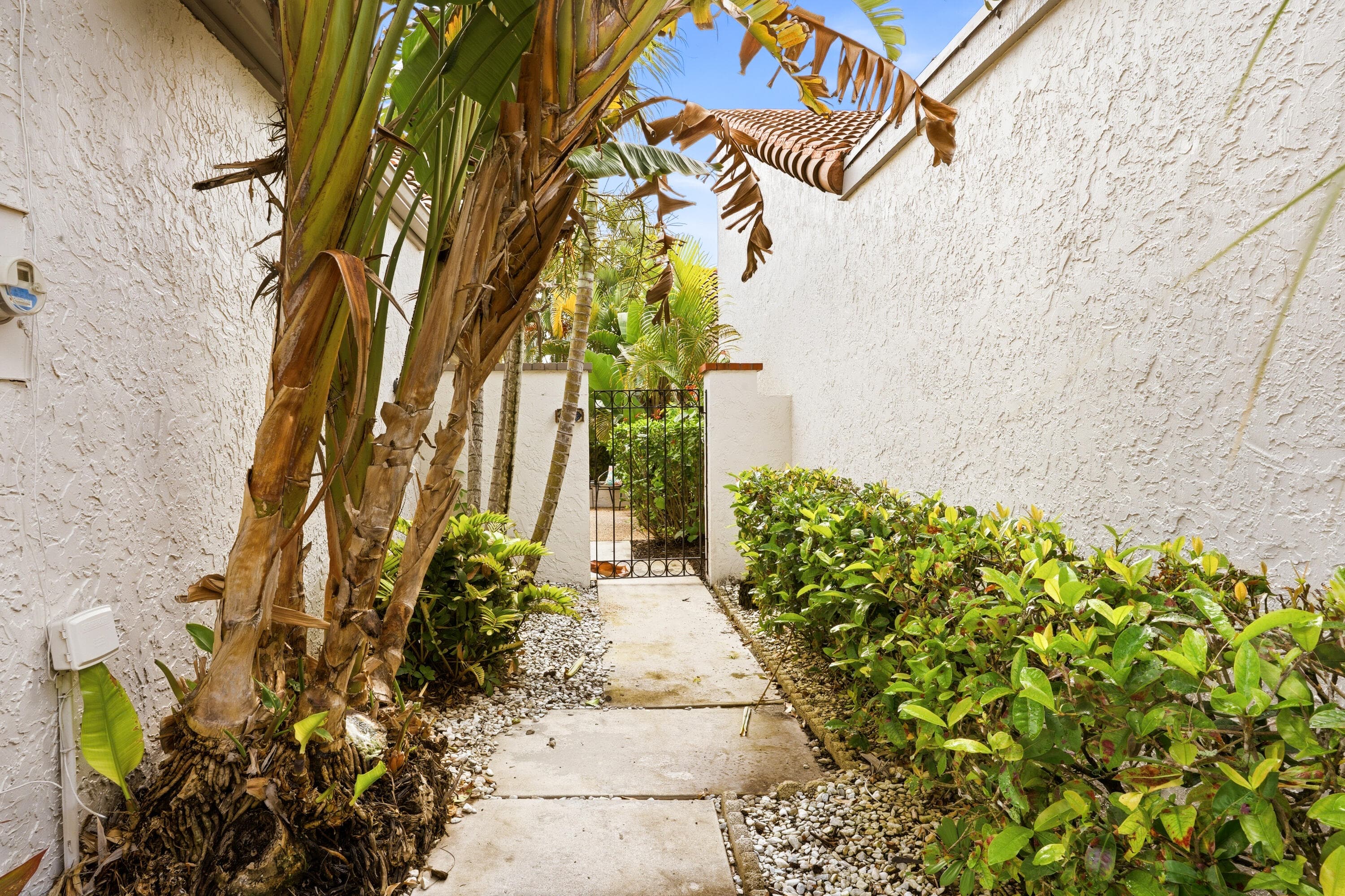 11810 Kiva Drive, Boynton Beach, FL 33437 — photo 2 of 34