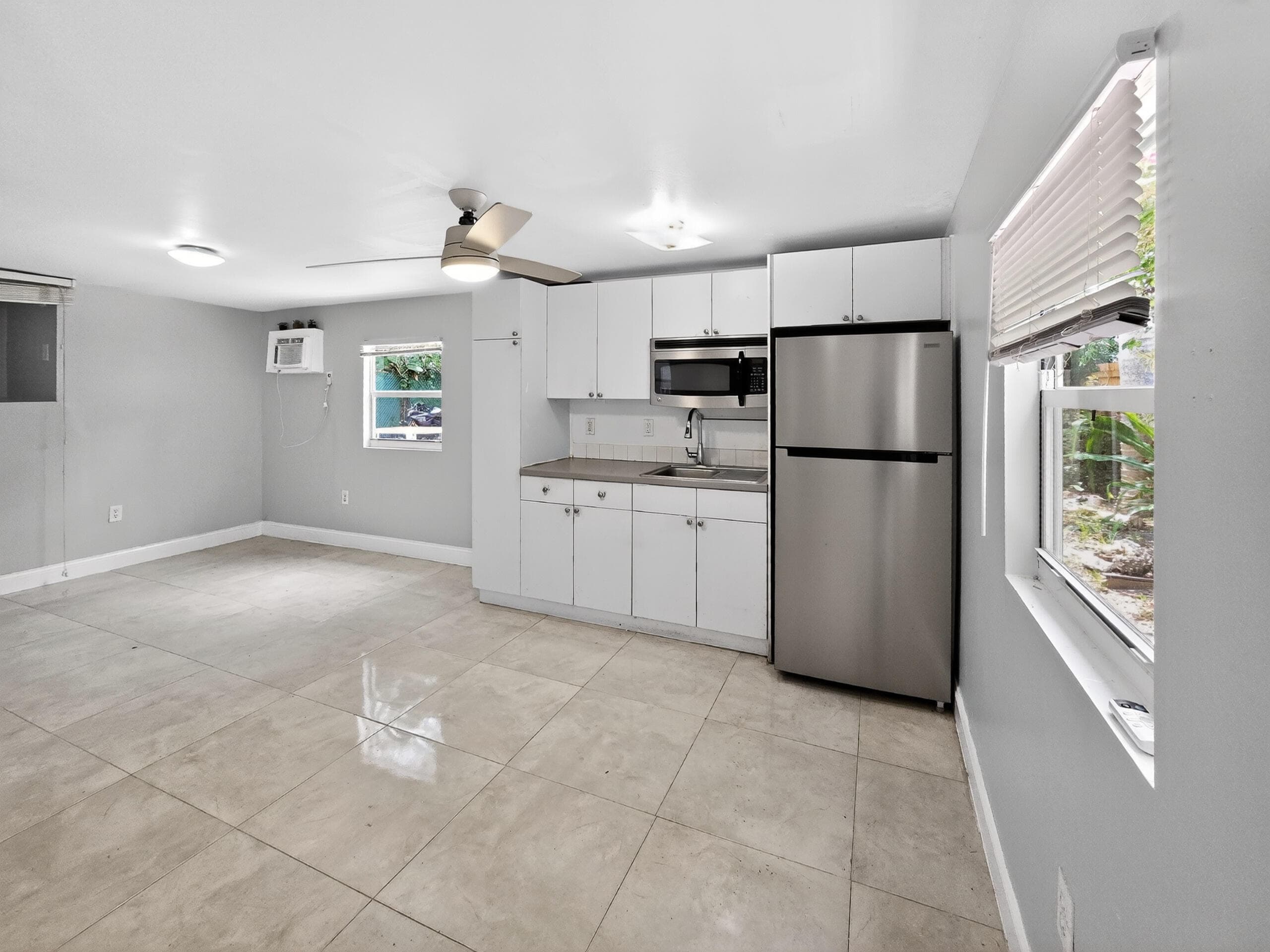 2438 NE 184th Street, North Miami Beach, FL 33160 — photo 3 of 15
