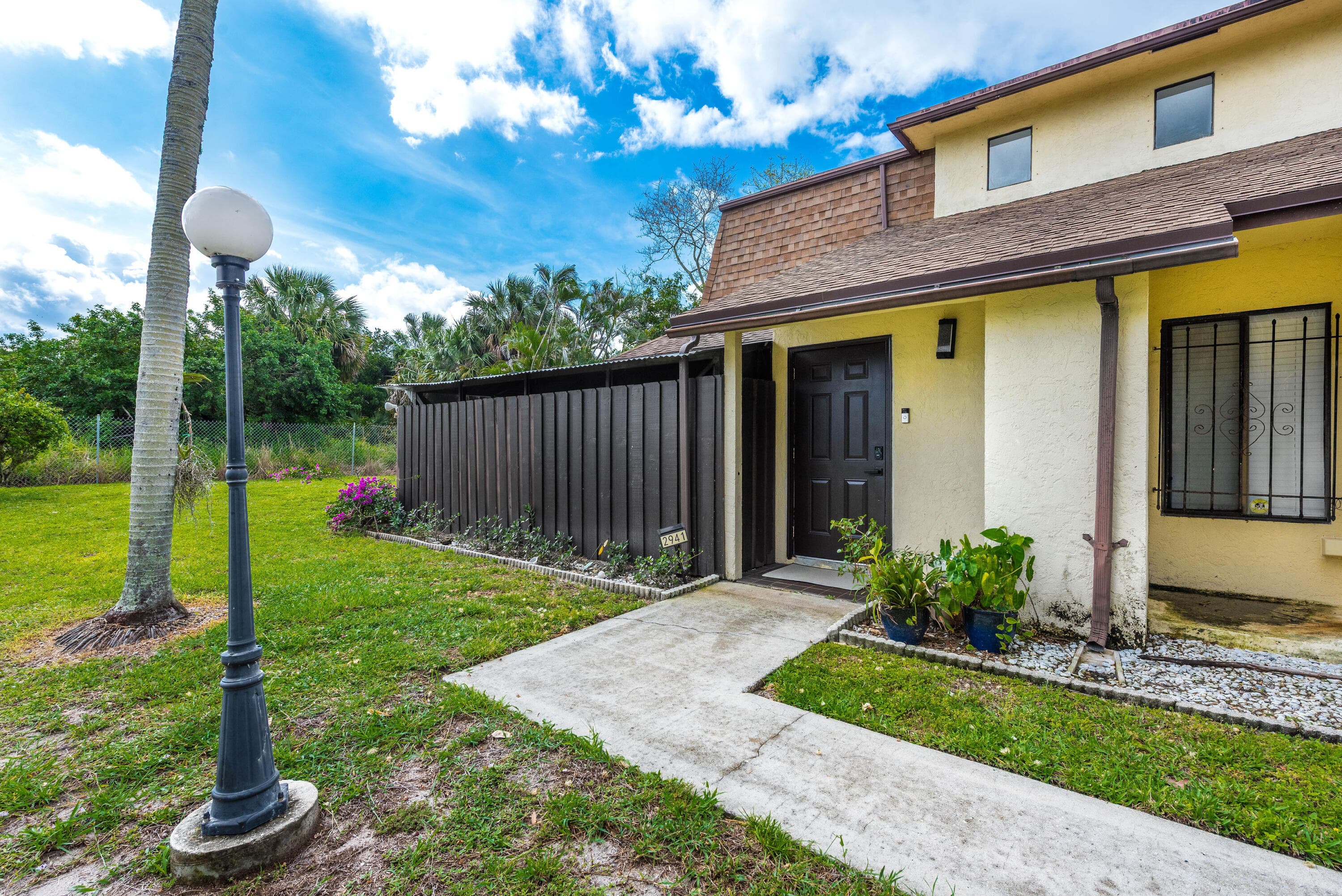 2941 Genoa Place, West Palm Beach, FL 33406 — photo 3 of 34
