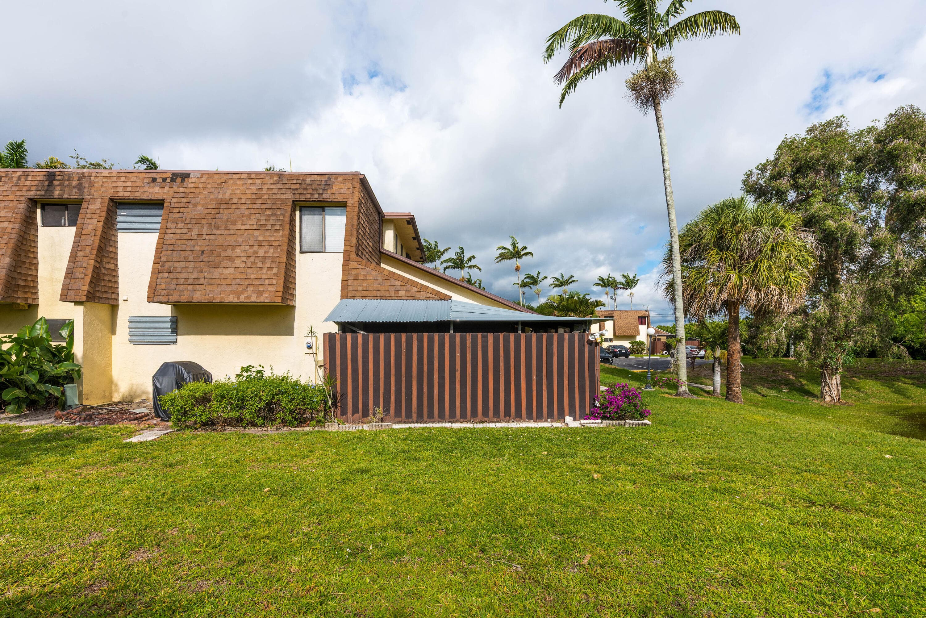 2941 Genoa Place, West Palm Beach, FL 33406 — photo 6 of 34
