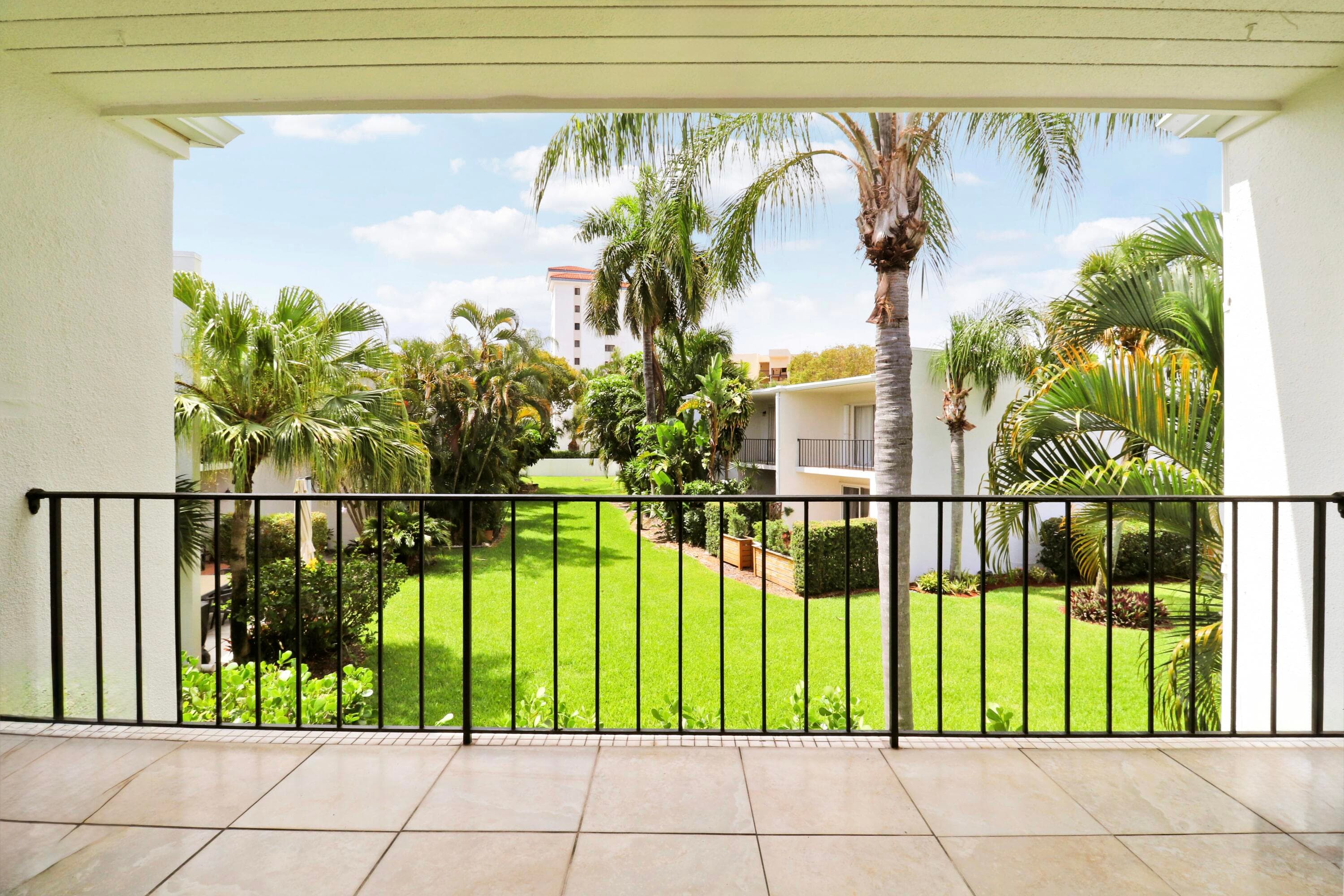 384 Golfview Road D, North Palm Beach, FL 33408 — photo 29 of 52