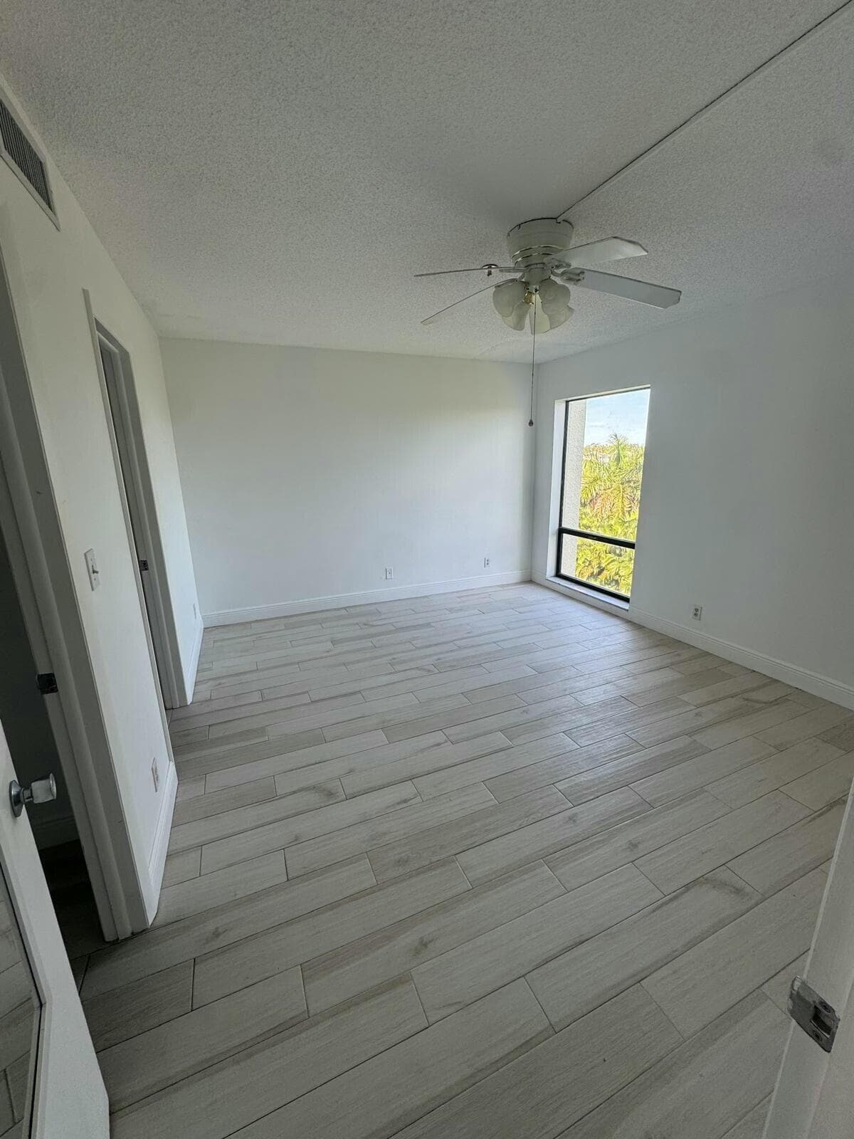 3000 Presidential Way 404, West Palm Beach, FL 33401 — photo 10 of 19