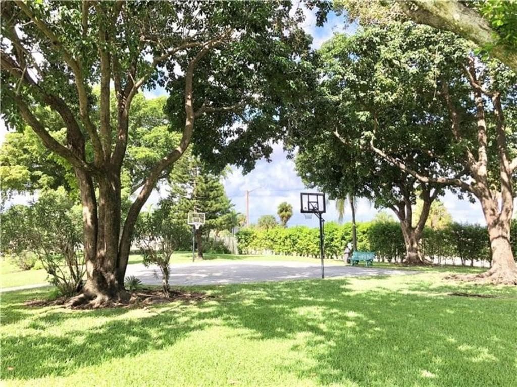 106 Lake Emerald Drive 308, Oakland Park, FL 33309 — photo 27 of 34
