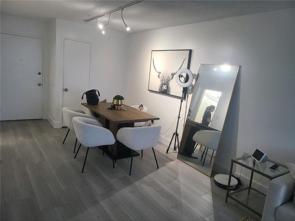 2841 NE 163rd Street 1111, North Miami Beach, FL 33160 — photo 7 of 13