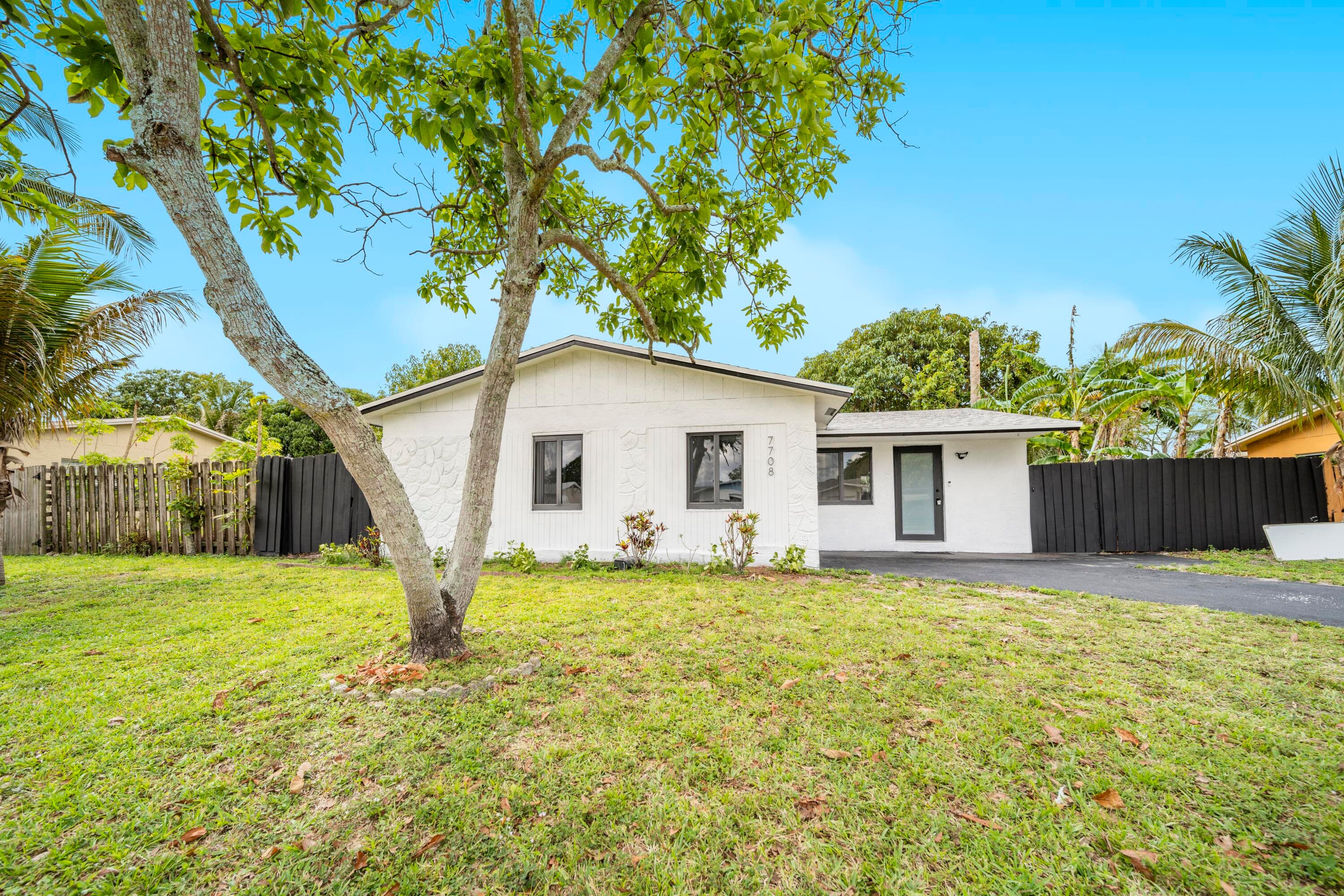 7708 SW 9th Street, North Lauderdale, FL 33068 — photo 33 of 36