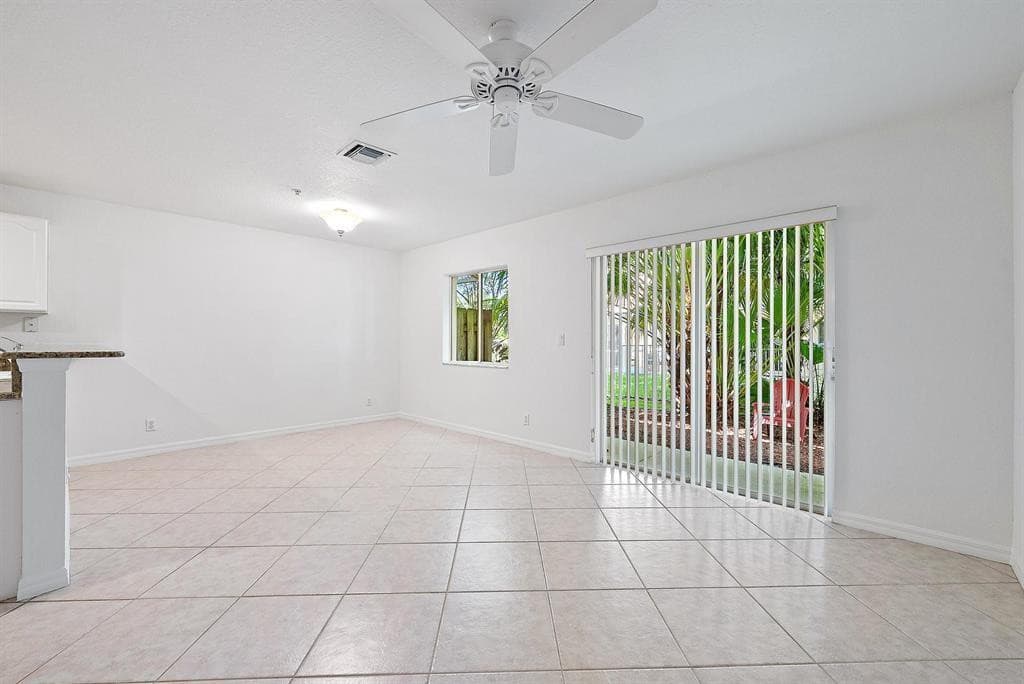5372 SE Jennings Lane, Stuart, FL 34997 — photo 5 of 13