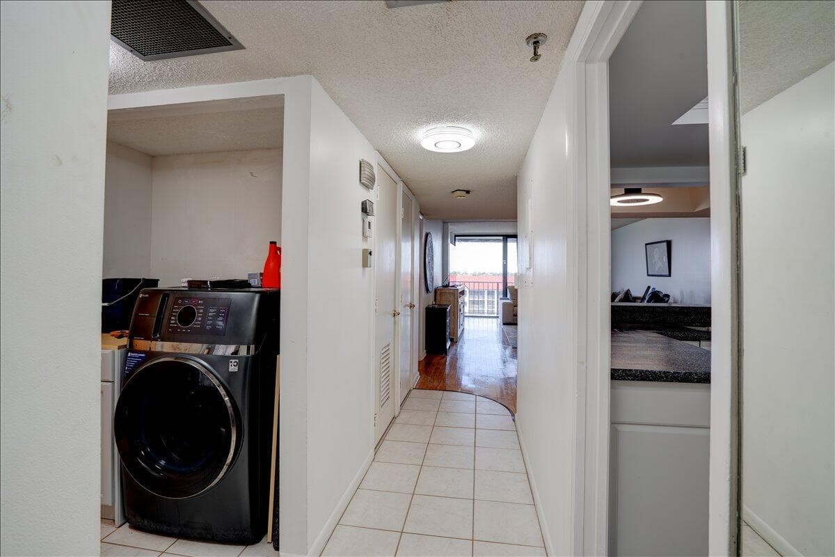 7030 Half Moon Circle 515, Hypoluxo, FL 33462 — photo 37 of 58