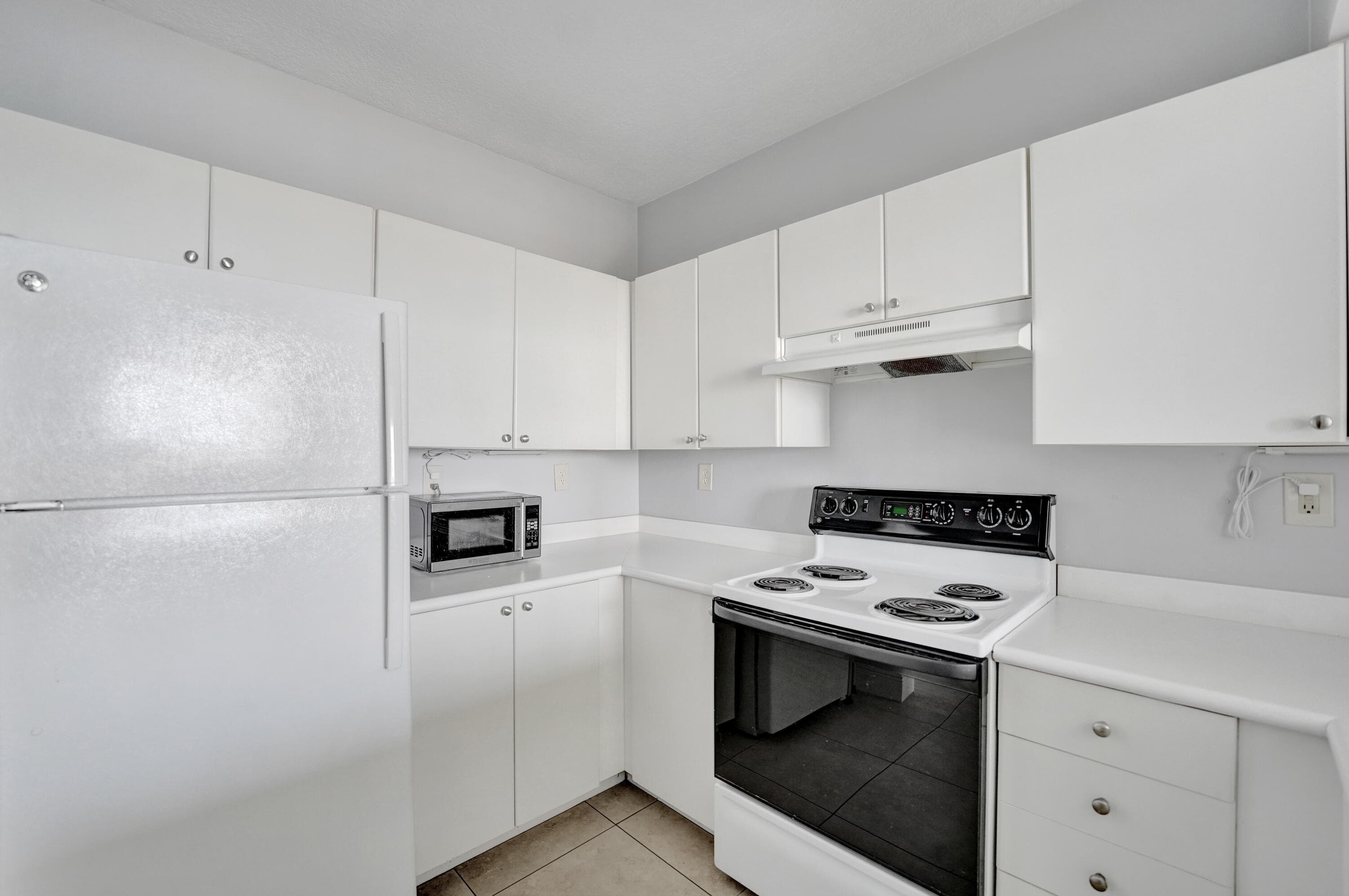 3020 NE 32nd Avenue 807, Fort Lauderdale, FL 33308 — photo 12 of 75