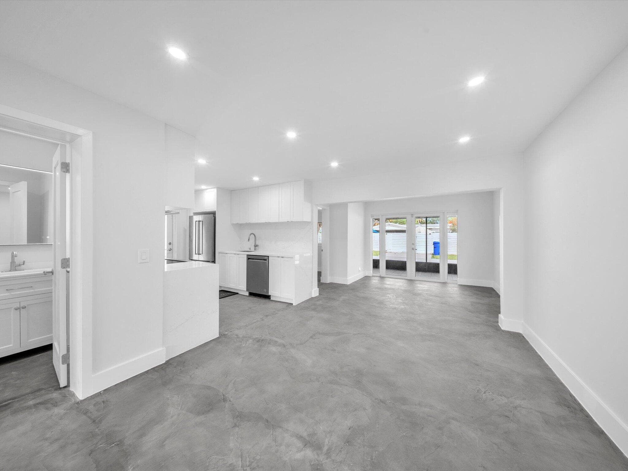1721 N 16th Court, Hollywood, FL 33020 — photo 13 of 40