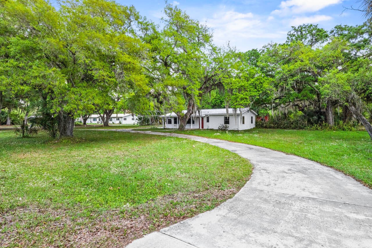 536 SE 16th Avenue, Okeechobee, FL 34974 — photo 5 of 34