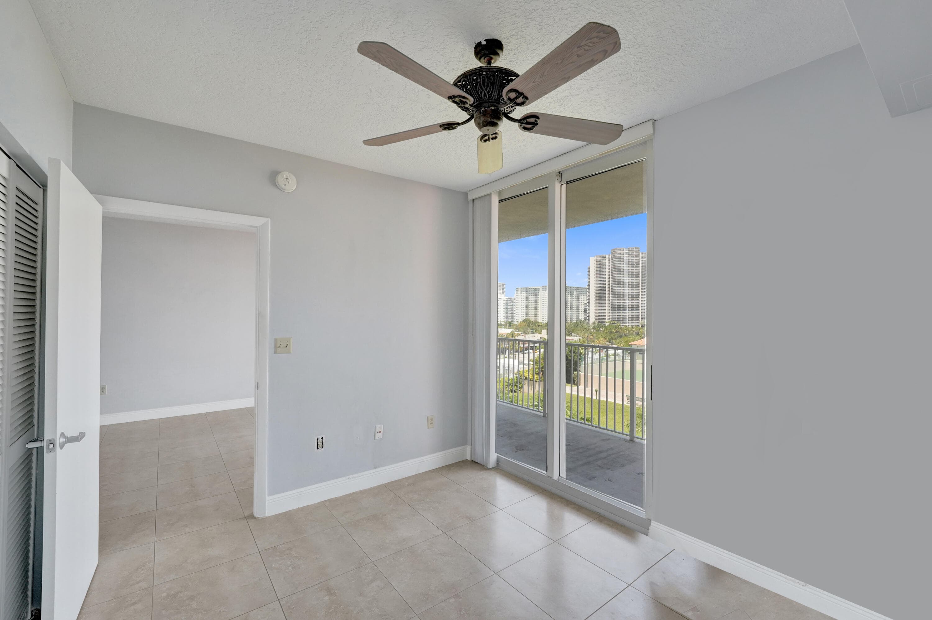 3020 NE 32nd Avenue 807, Fort Lauderdale, FL 33308 — photo 37 of 75