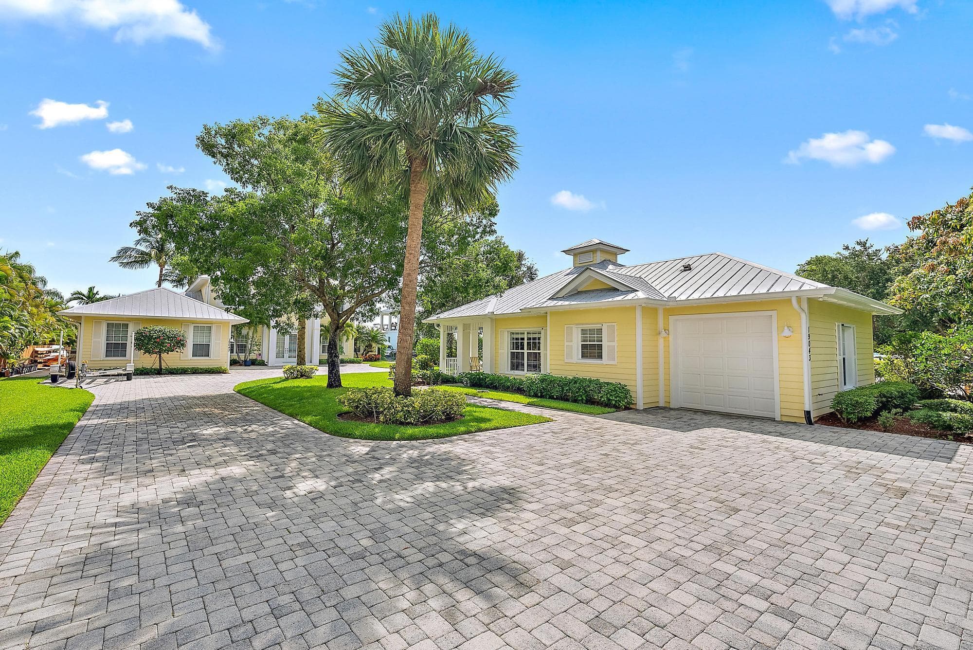 19043 SE Jupiter River Drive Cottage, Jupiter, FL 33458 — photo 2 of 23