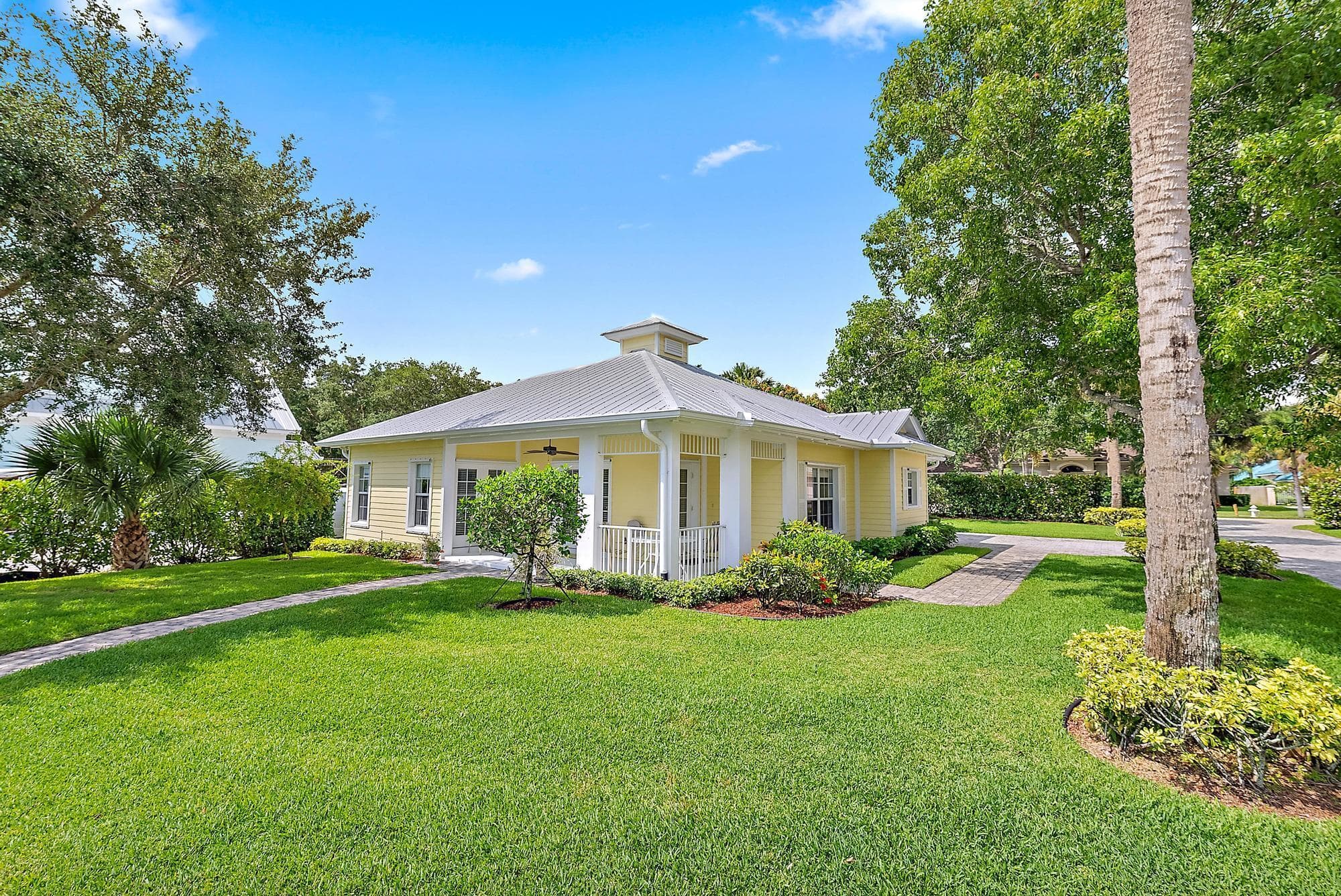 19043 SE Jupiter River Drive Cottage, Jupiter, FL 33458 — photo 3 of 23
