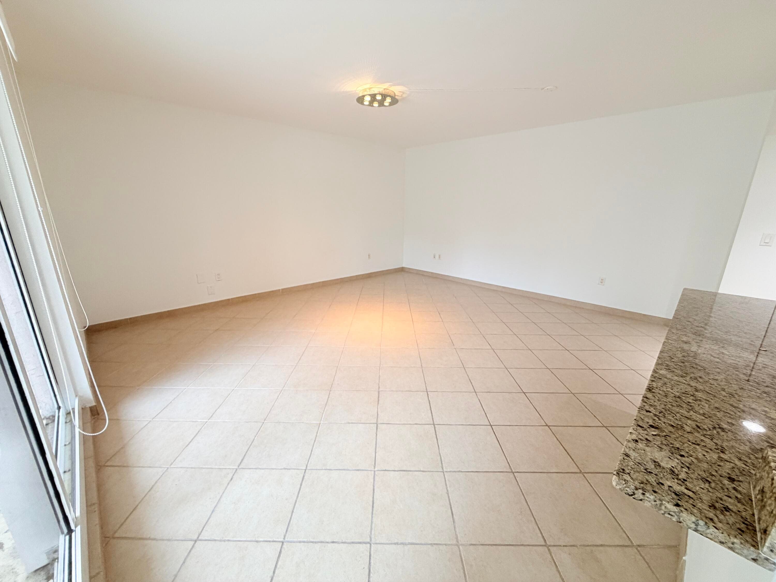 19900 E Country Club Drive 210, Aventura, FL 33180 — photo 8 of 21