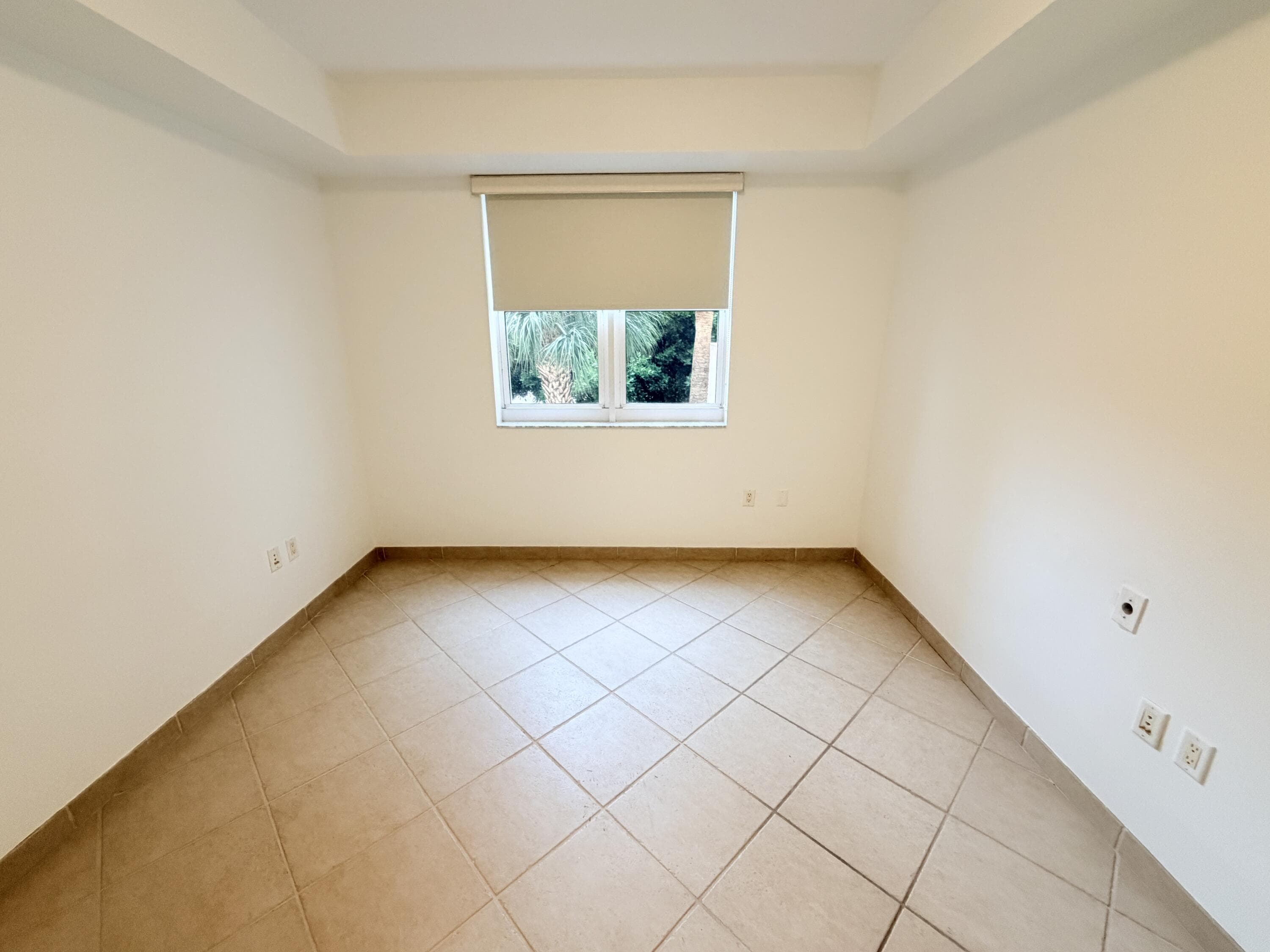 19900 E Country Club Drive 210, Aventura, FL 33180 — photo 10 of 21