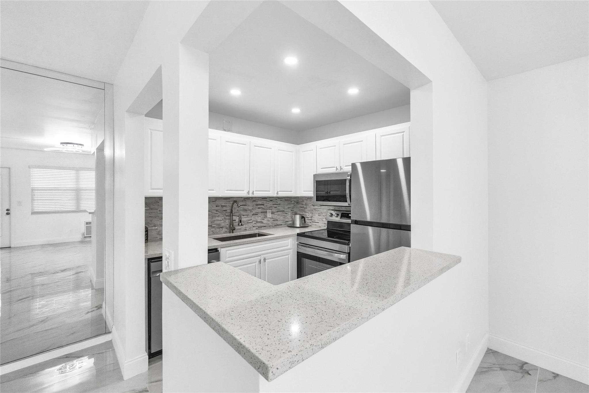 242 Tilford L L, Deerfield Beach, FL 33442 — photo 14 of 17
