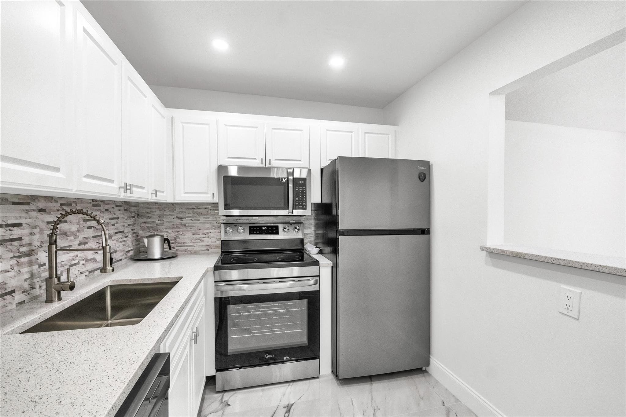 242 Tilford L L, Deerfield Beach, FL 33442 — photo 15 of 17
