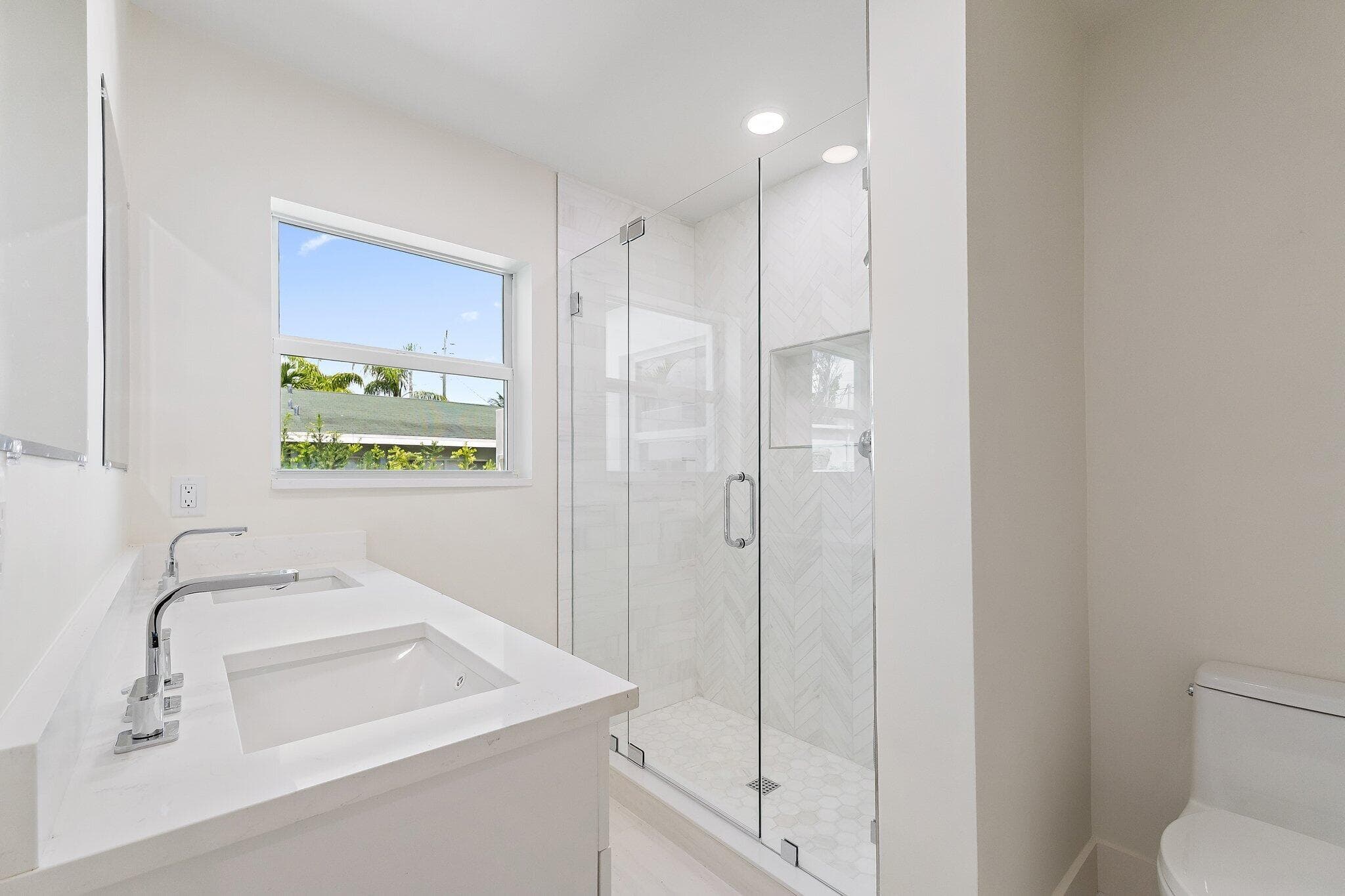4015 Washington Road, West Palm Beach, FL 33405 — photo 18 of 31
