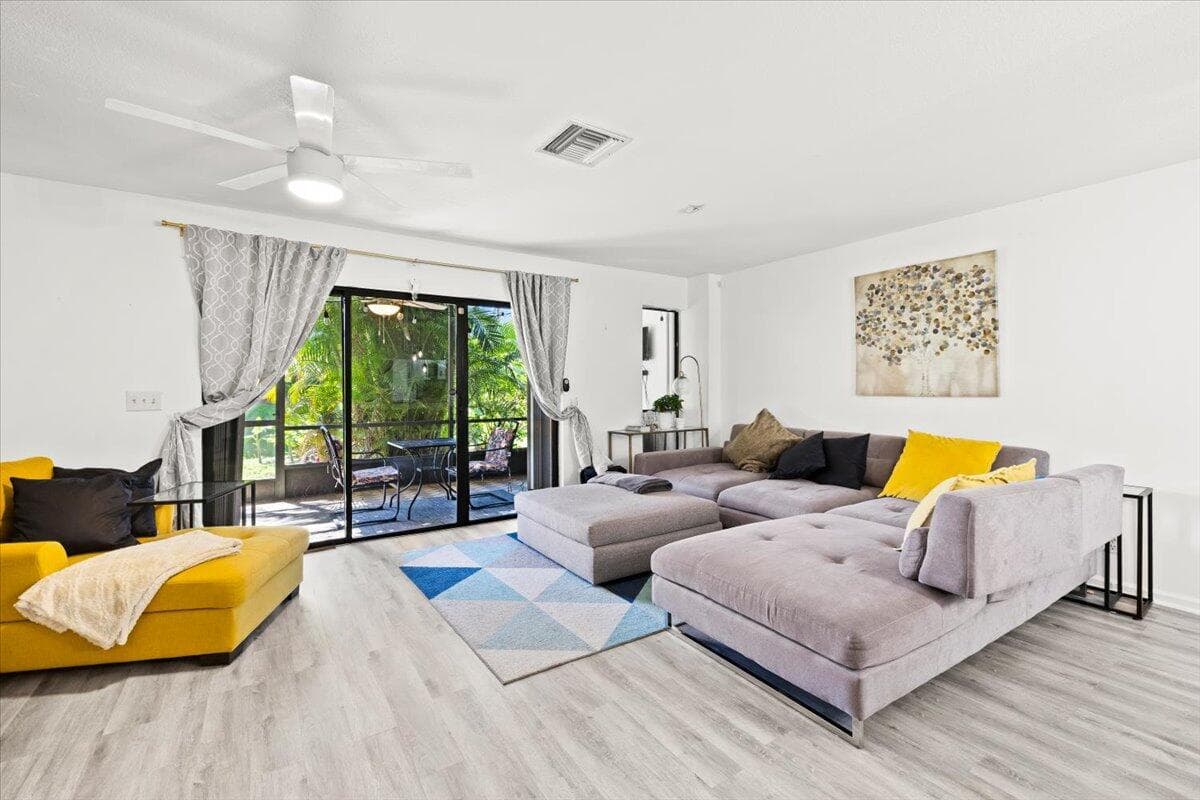115 Fairway Lane, Royal Palm Beach, FL 33411 — photo 13 of 44