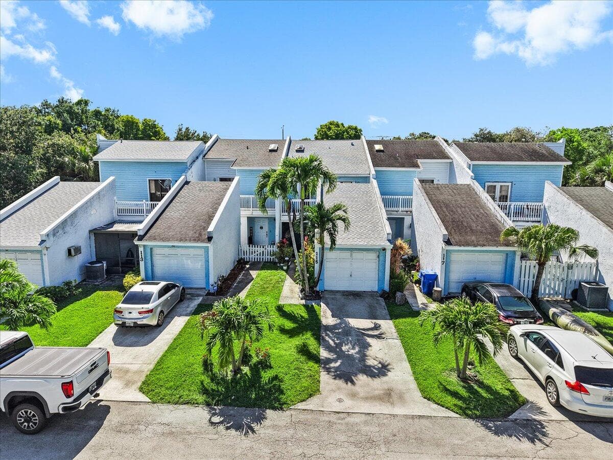 115 Fairway Lane, Royal Palm Beach, FL 33411 — photo 34 of 44