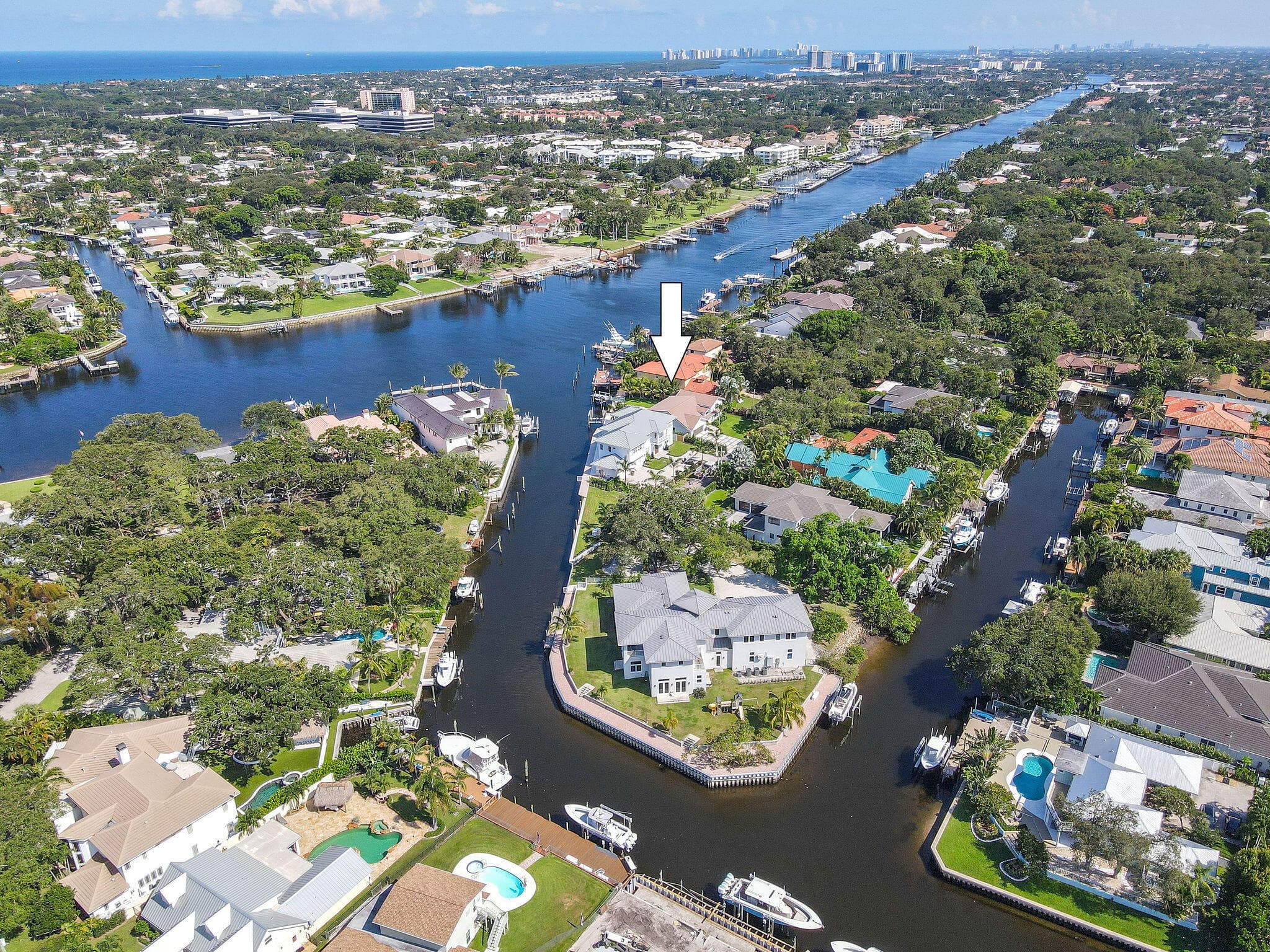12880 S Shore Drive, Palm Beach Gardens, FL 33410 — photo 3 of 57