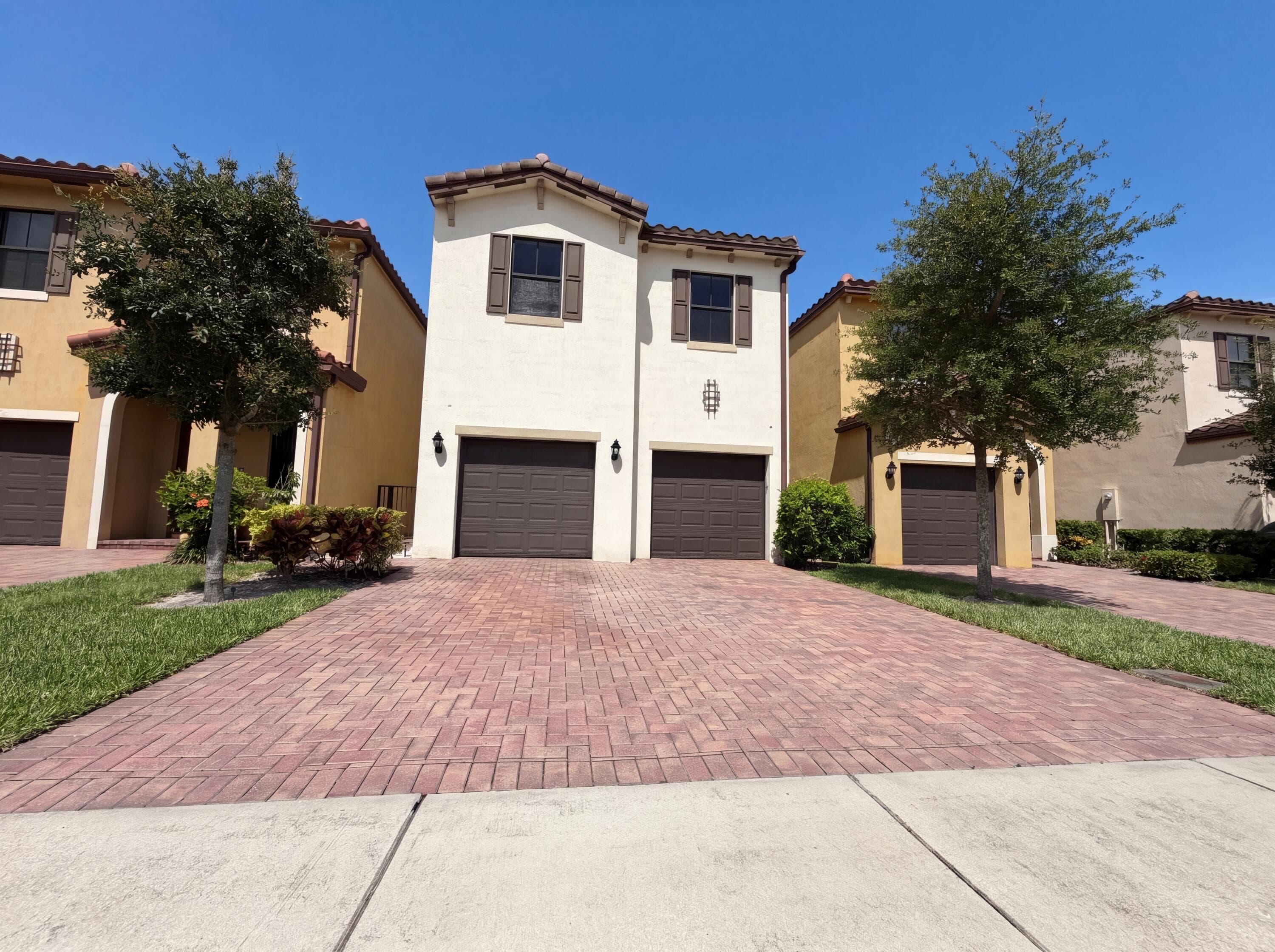5213 NW 50th Terrace, Tamarac, FL 33319 — photo 1 of 25