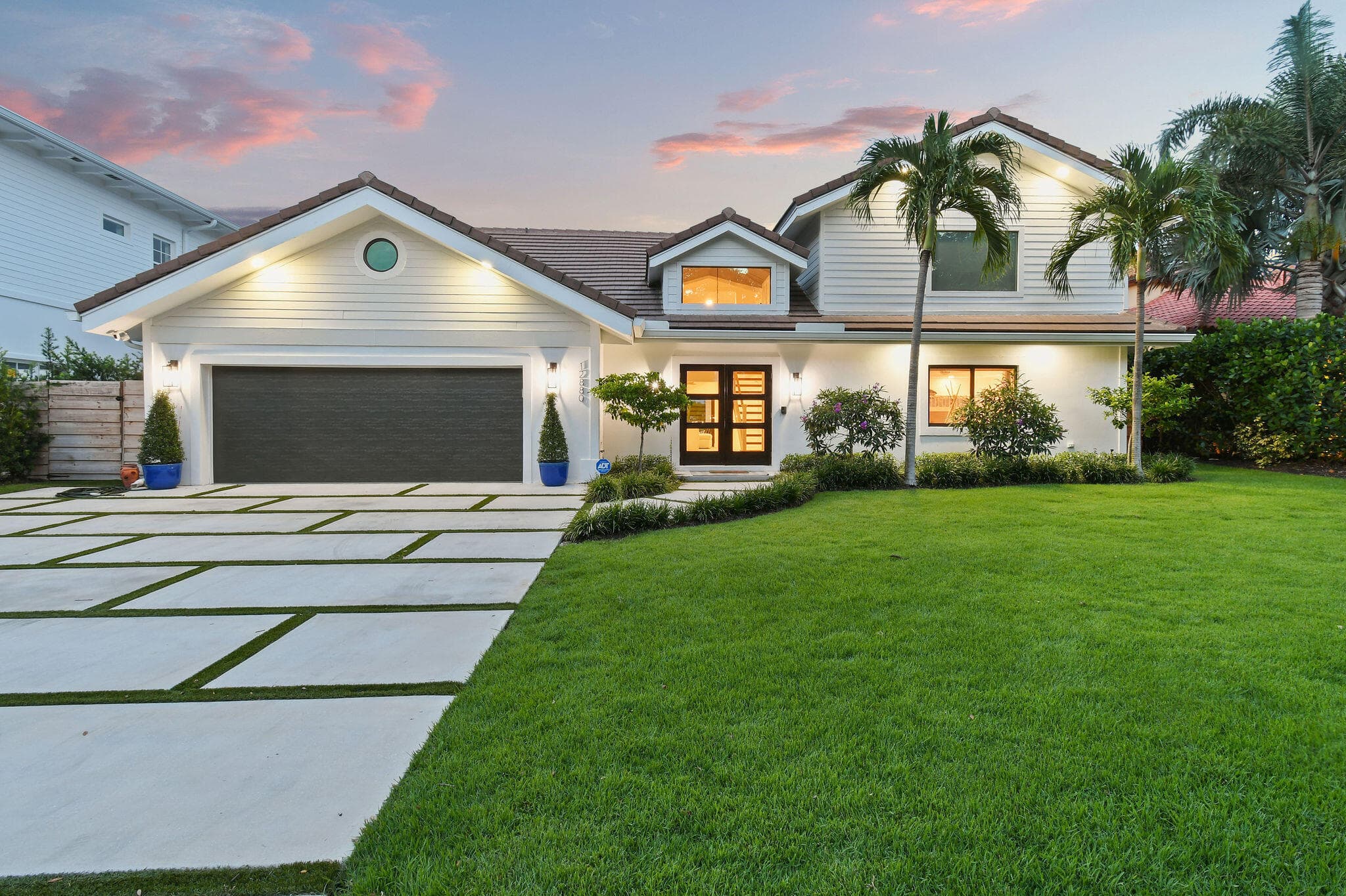 12880 S Shore Drive, Palm Beach Gardens, FL 33410 — photo 16 of 57