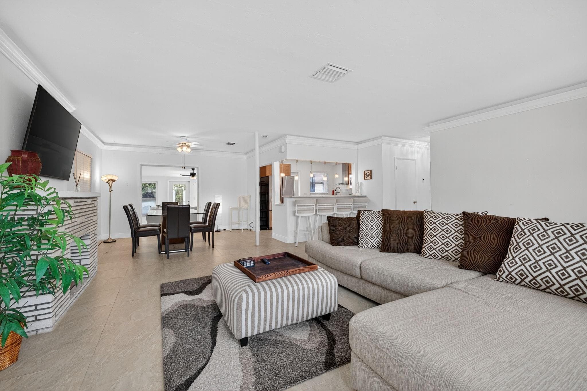 283 Imperial Lane, Lauderdale-By-The-Sea, FL 33308 — photo 8 of 62