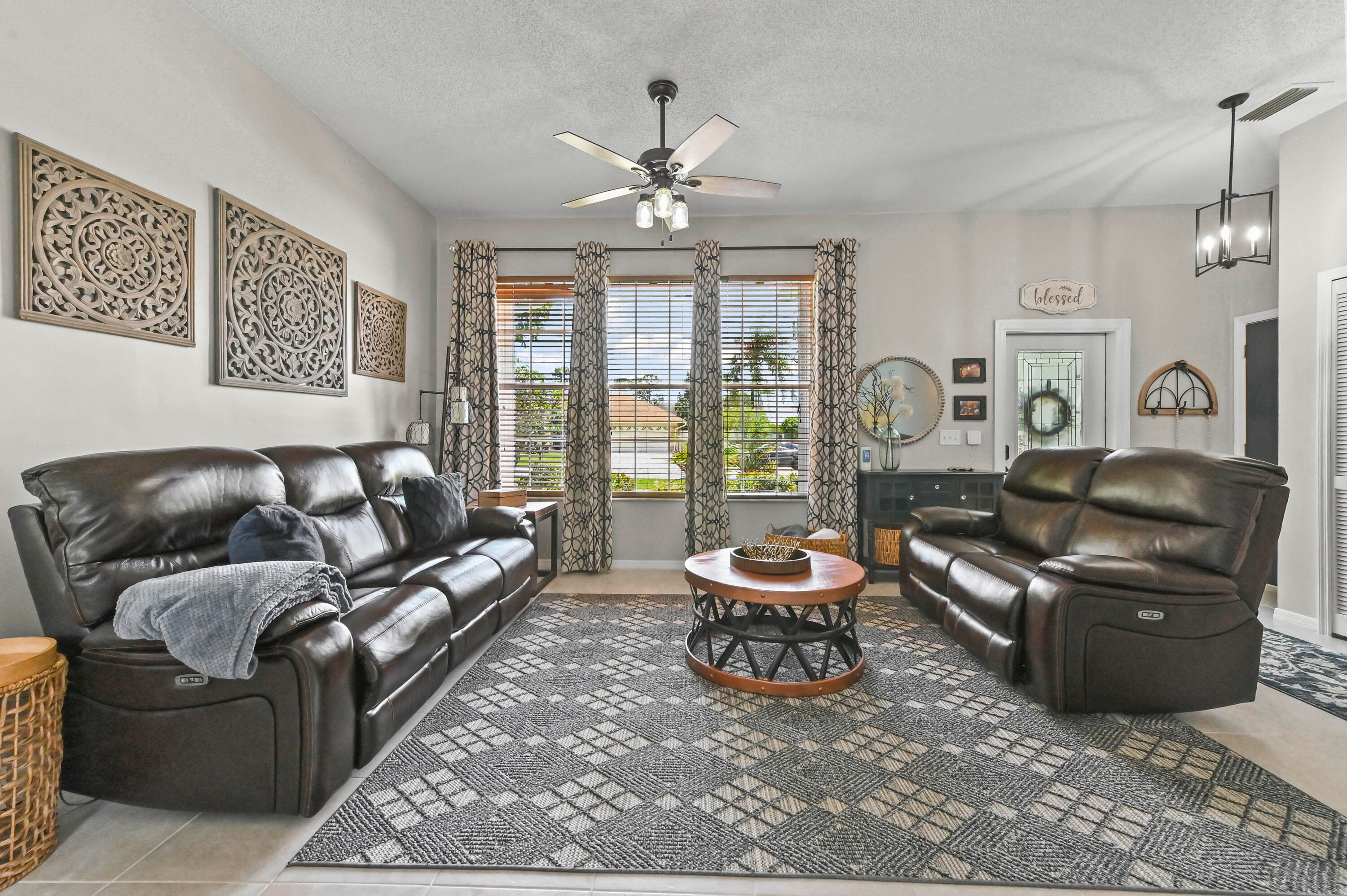 118 Royal Pine Circle N, Royal Palm Beach, FL 33411 — photo 4 of 33