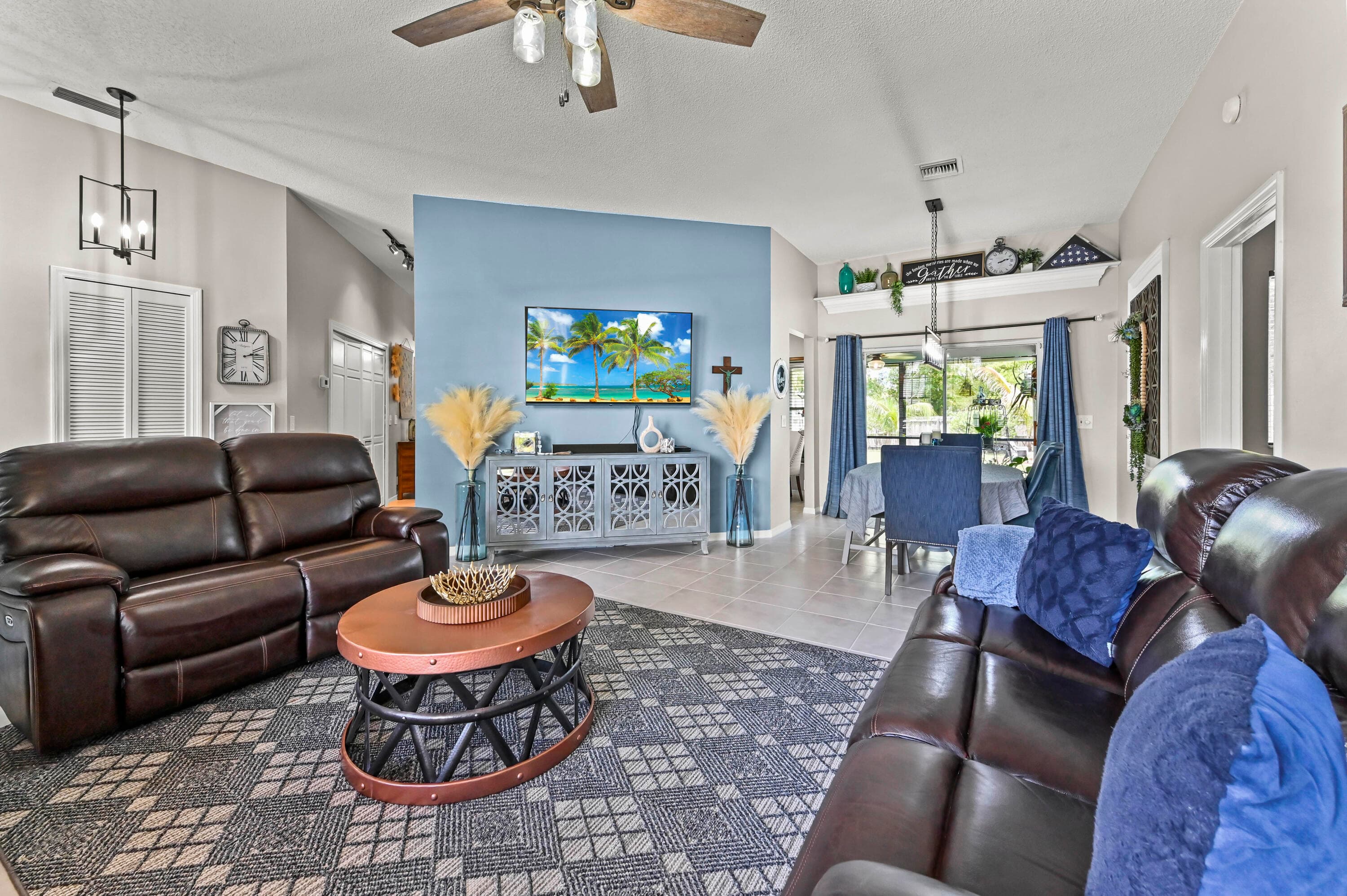 118 Royal Pine Circle N, Royal Palm Beach, FL 33411 — photo 3 of 33