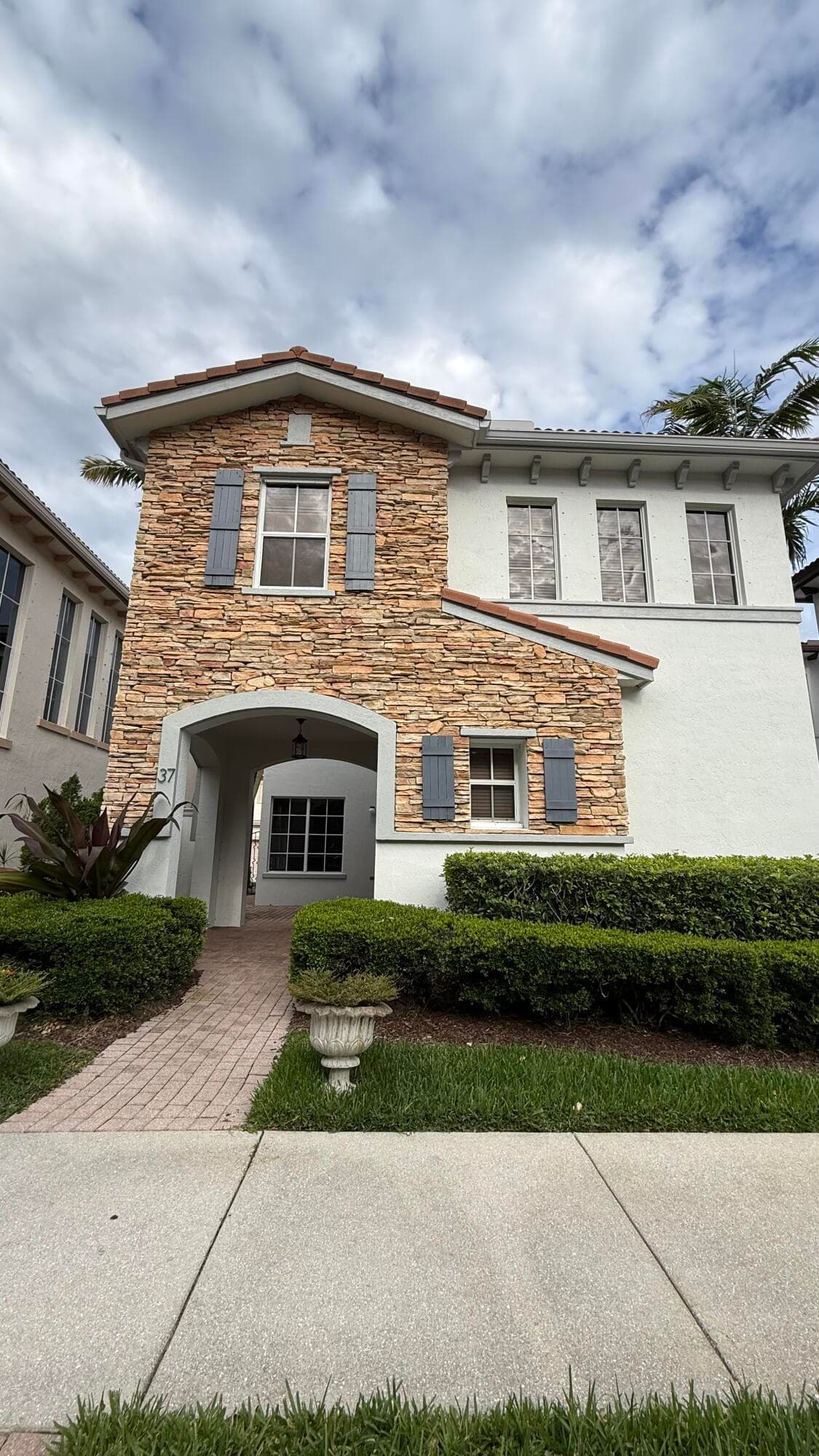 37 Stoney Drive, Palm Beach Gardens, FL 33410 — photo 1 of 1