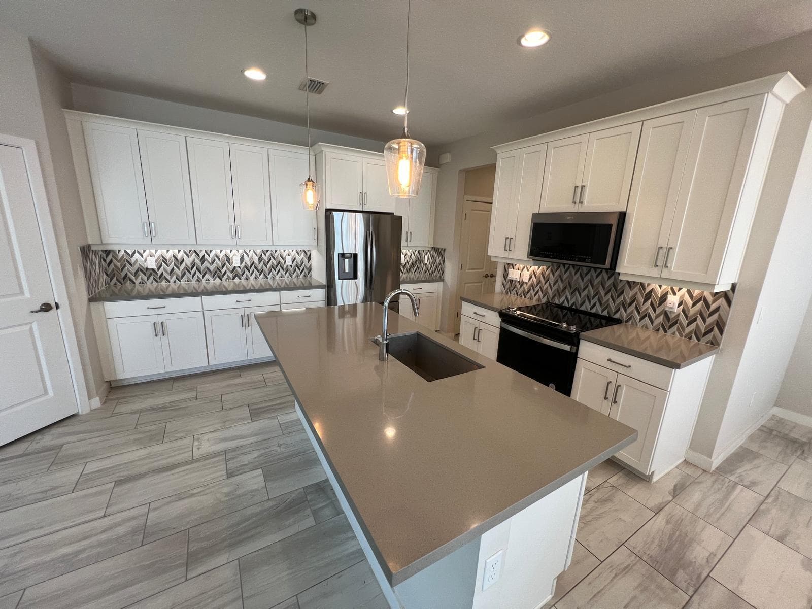 8807 Antarus Drive, Lake Worth, FL 33467 — photo 6 of 23