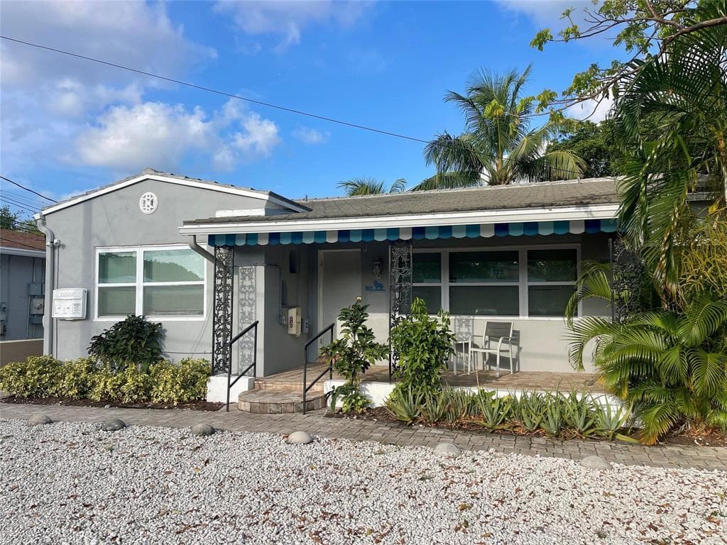 832 NE 17th Avenue, Fort Lauderdale, FL 33304 — photo 1 of 13