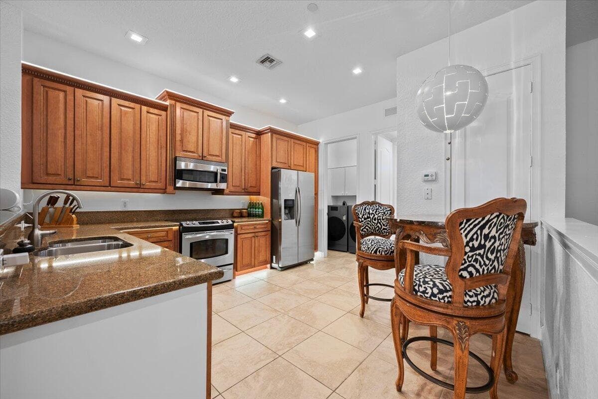 5102 Artesa Way W, Palm Beach Gardens, FL 33418 — photo 4 of 49