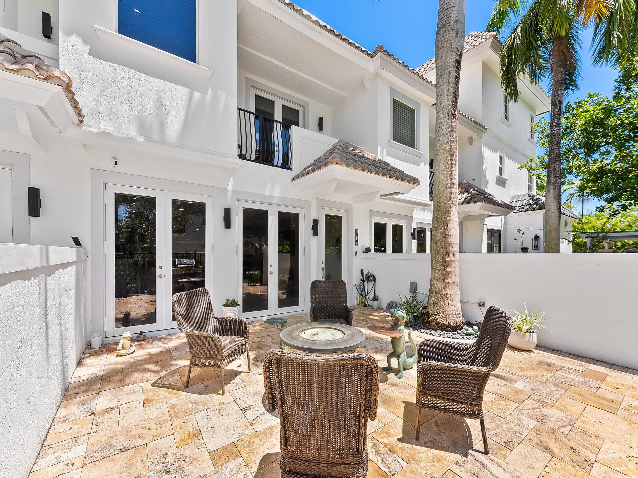1806 NE 26th Avenue, Fort Lauderdale, FL 33305 — photo 11 of 46