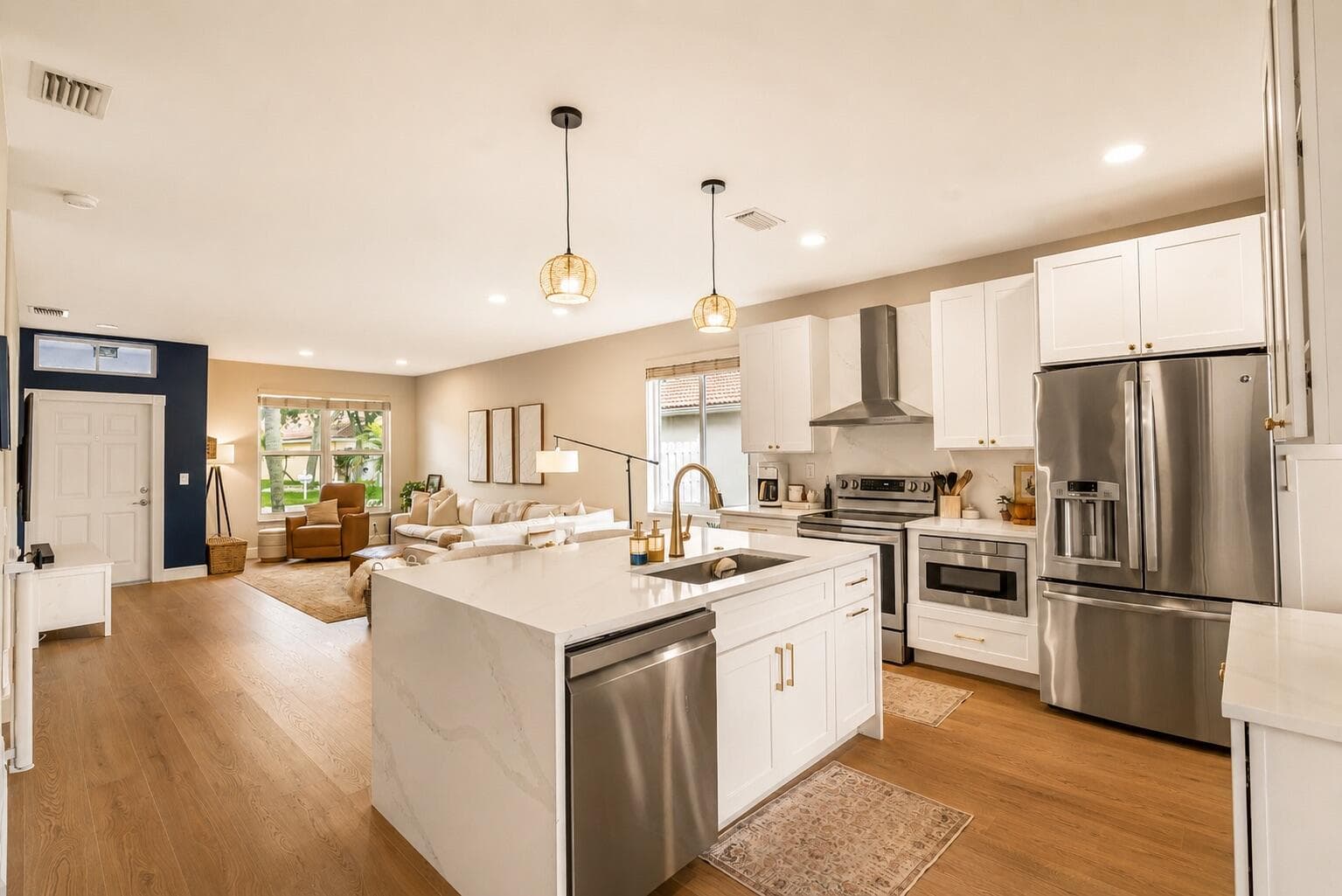 8102 Pelican Harbour Drive, Lake Worth, FL 33467 — photo 11 of 36
