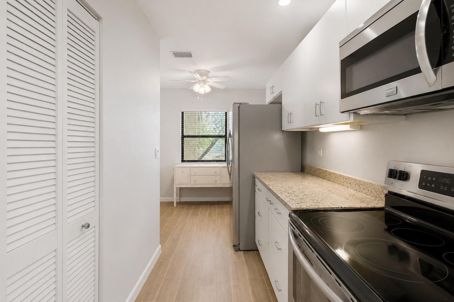 3408 Cypress Trail 104, West Palm Beach, FL 33417 — photo 4 of 28