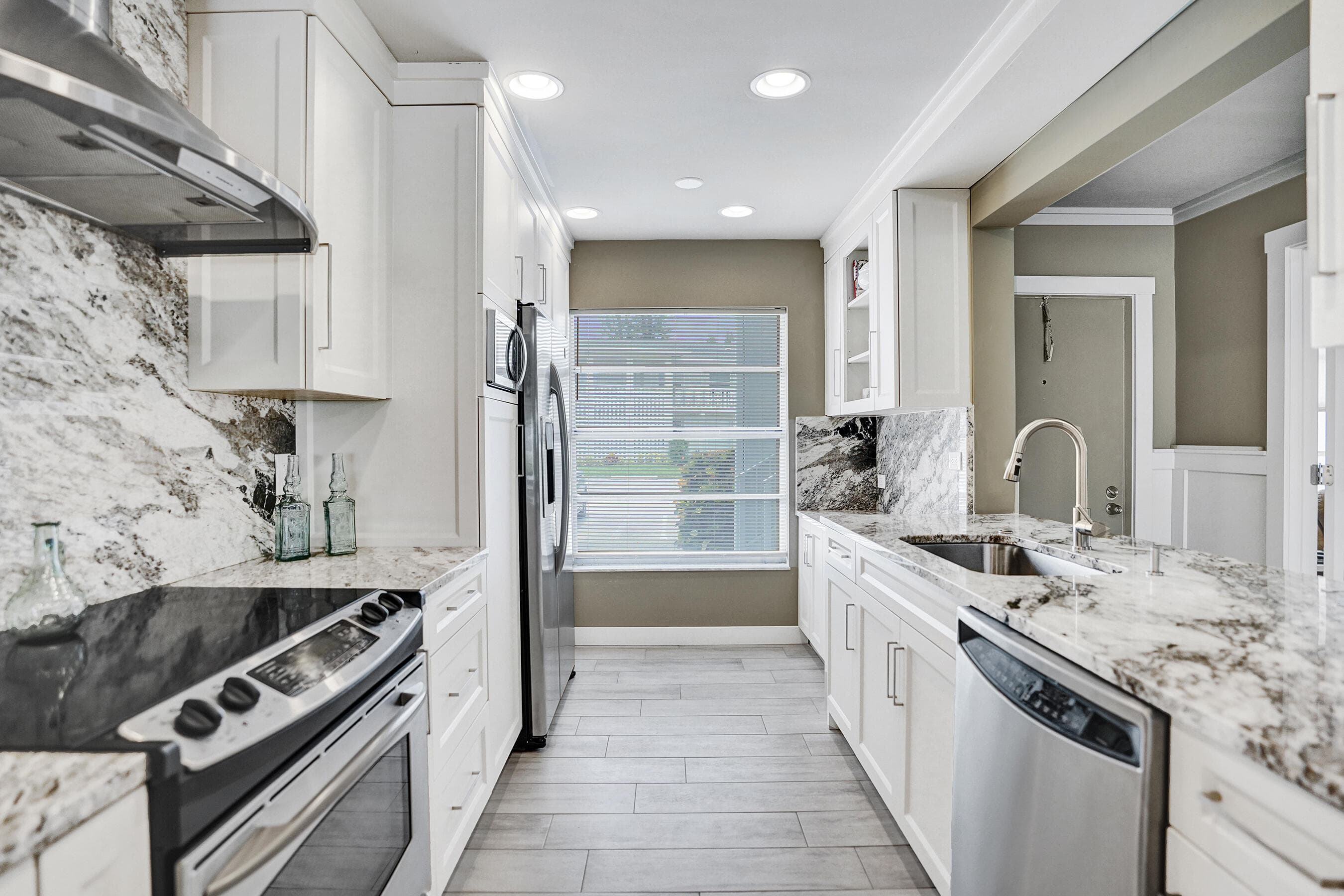 2820 SW 13th Street 101, Delray Beach, FL 33445 — photo 11 of 86
