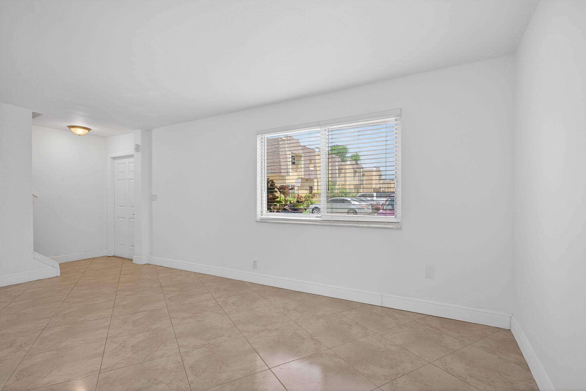 5646 Blueberry Court 23, Lauderhill, FL 33313 — photo 4 of 36