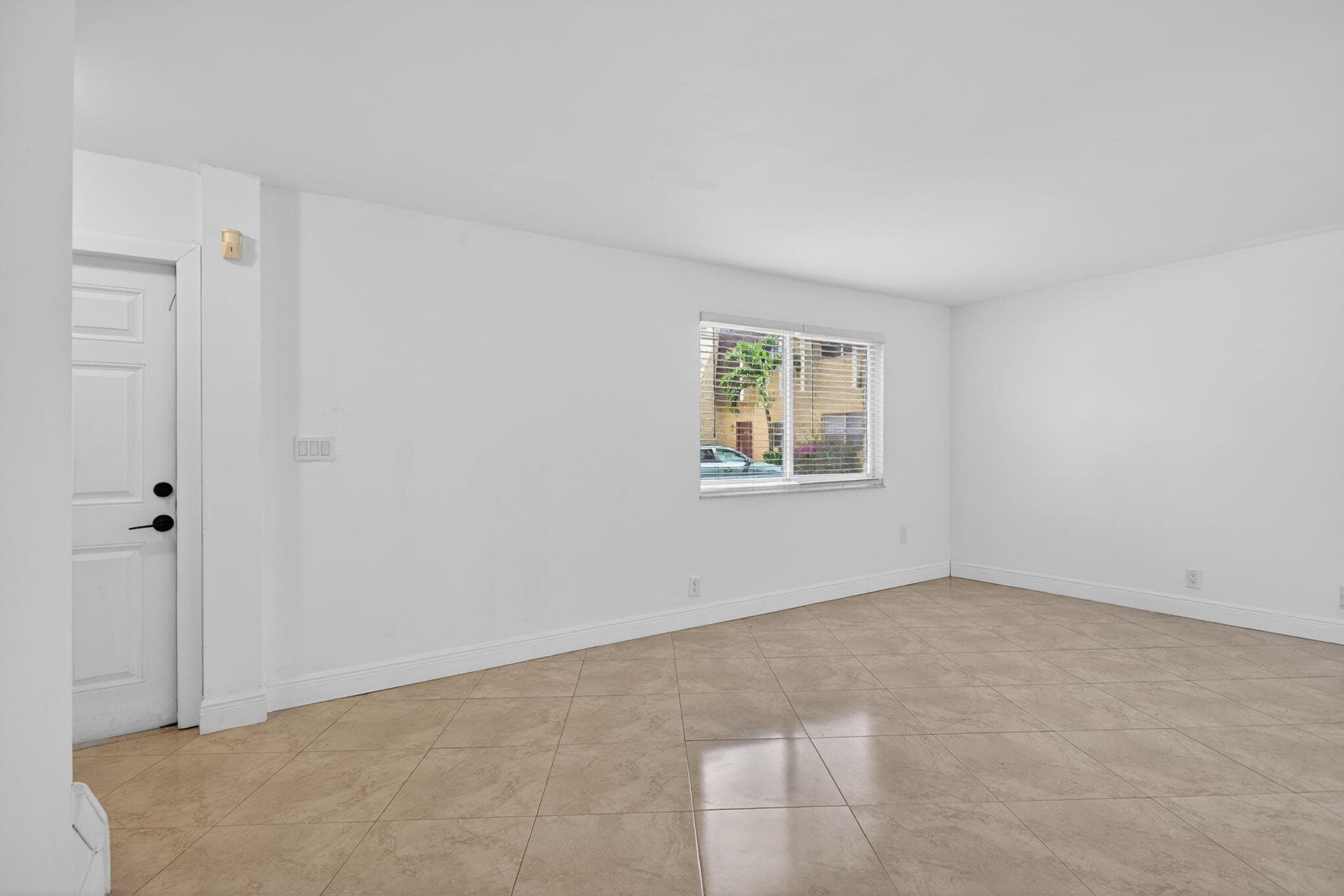 5646 Blueberry Court 23, Lauderhill, FL 33313 — photo 5 of 36