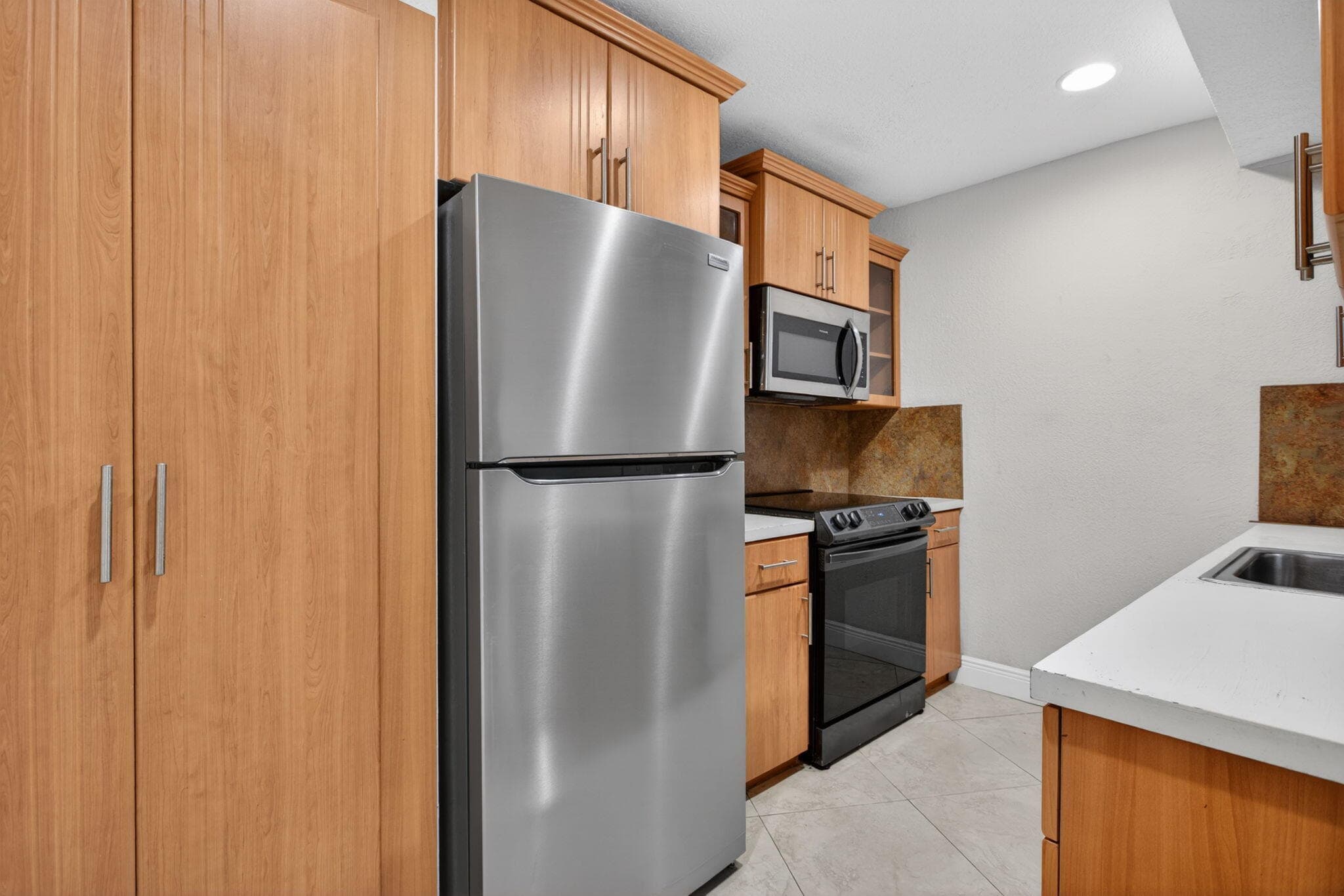 5646 Blueberry Court 23, Lauderhill, FL 33313 — photo 13 of 36