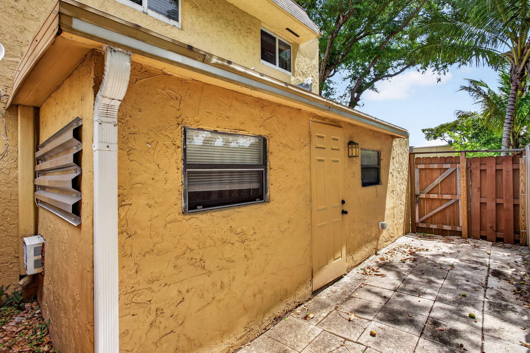 5646 Blueberry Court 23, Lauderhill, FL 33313 — photo 20 of 36